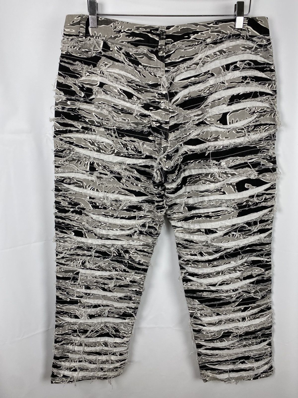 Boohoo Boohoo Distressed Stacked Denim Pants Camo size 34 Size US 34 / EU 50 - 8 Thumbnail