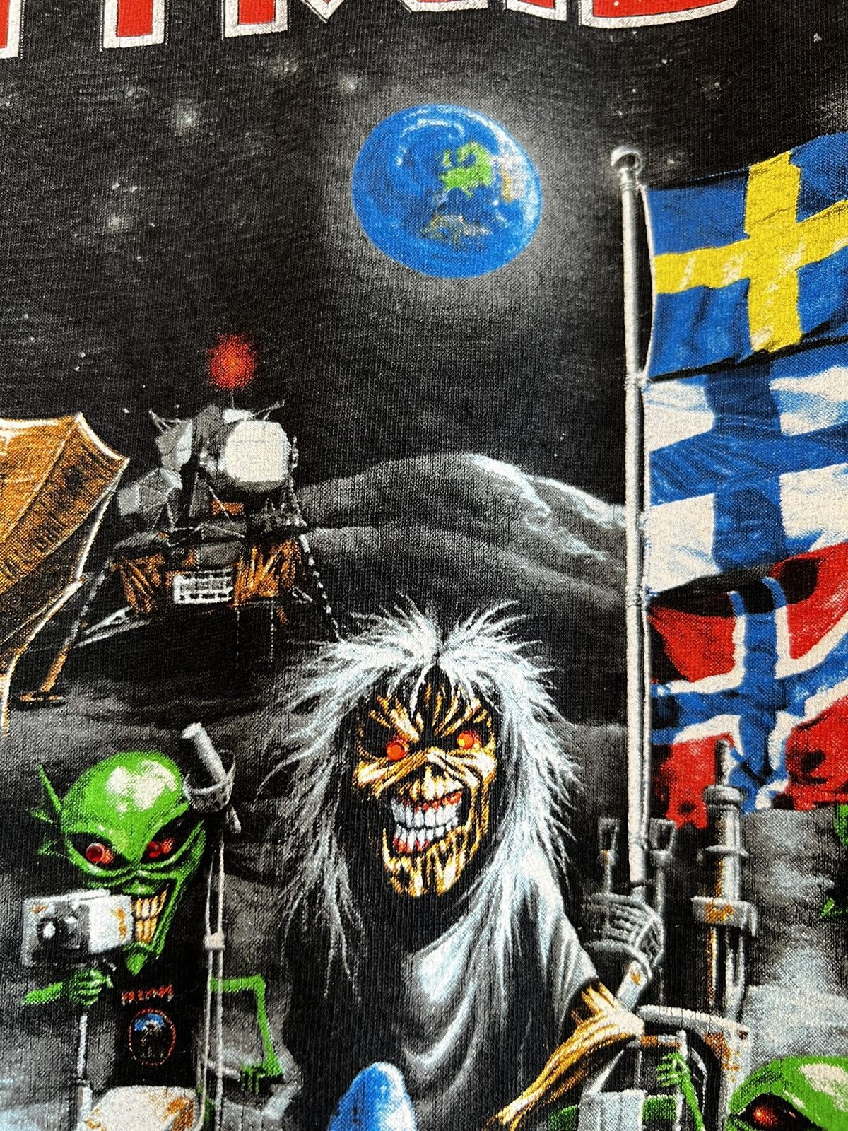 Band Tees Vintage Iron Maiden 00s Alien Tour Rare Band Rock Metal Tee Size US XL / EU 56 / 4 - 3 Thumbnail