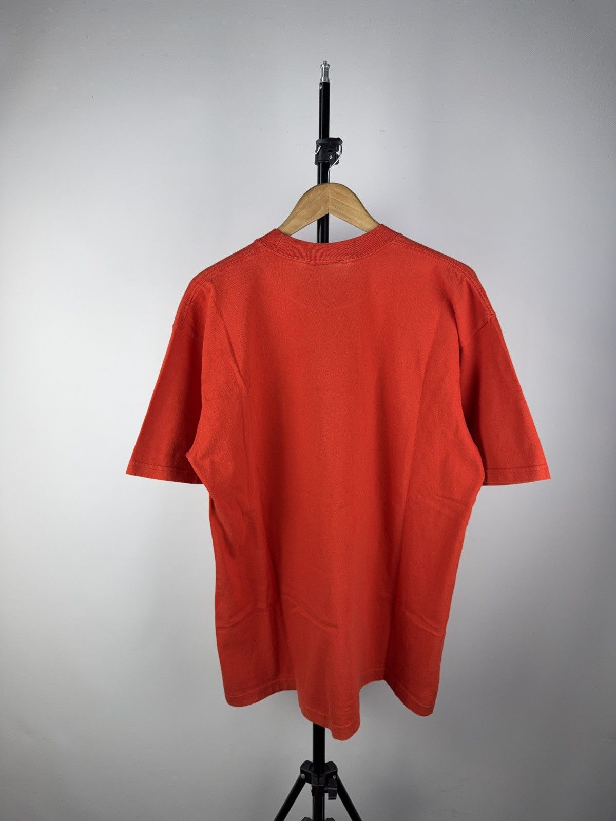 Cartoon Network × Disney × Vintage Vintage 1990s Disney World Winnie the Pooh Big Logo T-Shirt Size US XL / EU 56 / 4 - 6 Thumbnail