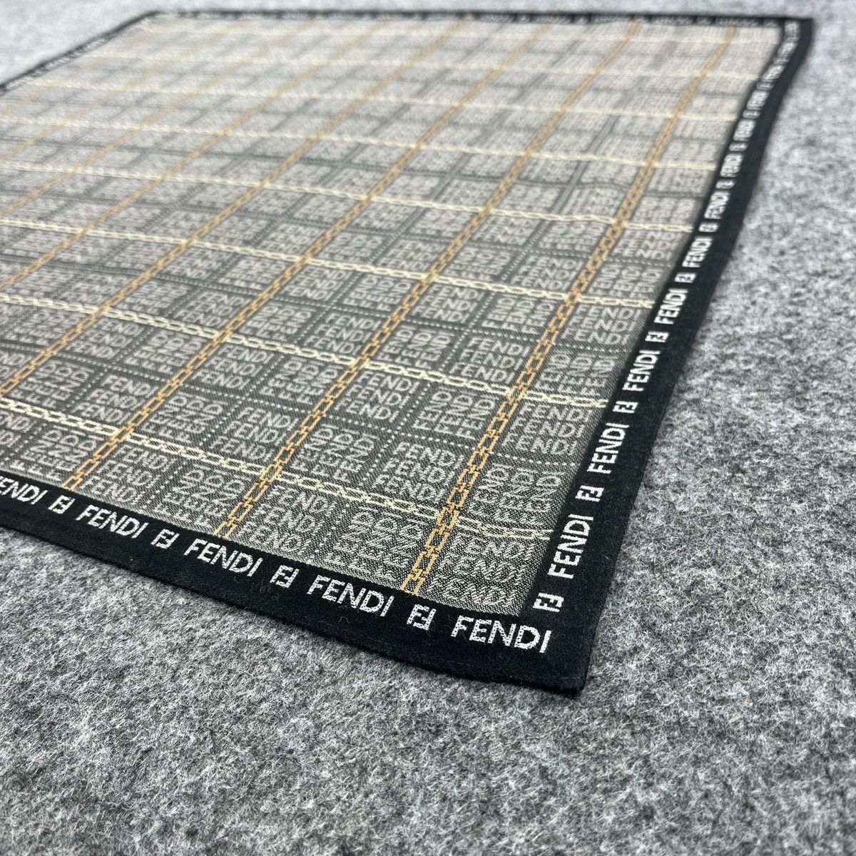 Vintage Fendi Handkerchief / Bandana / Neckerchief B1723 Size ONE SIZE - 4 Thumbnail