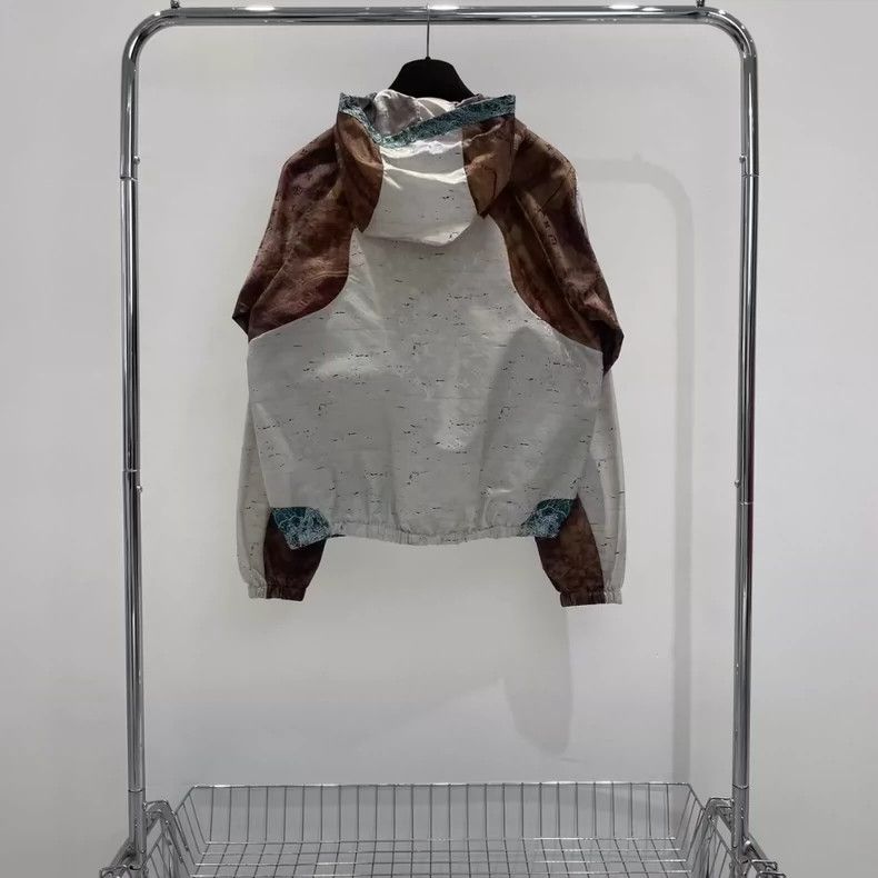 Louis Vuitton louis vuitton Marble full logo assault jacket 2501-Nextarr Size US M / EU 48-50 / 2 - 2 Thumbnail