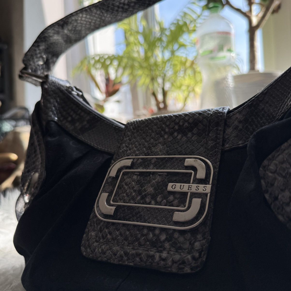 Guess 📌 Vintage Guees Monogram Y2K Juicy Vibe Handbag Size ONE SIZE - 7 Thumbnail
