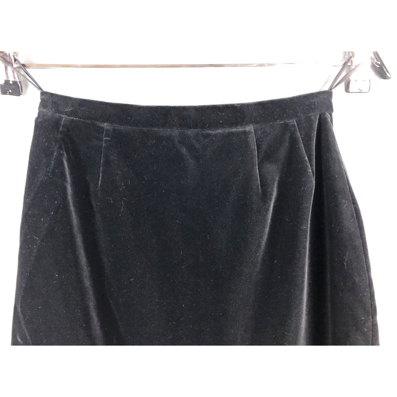 Karl Lagerfeld Karl Lagerfeld Skirt Women Size 36 Velvet Cotton Mini Black Size 25" / US 0 / IT 36 - 3 Thumbnail