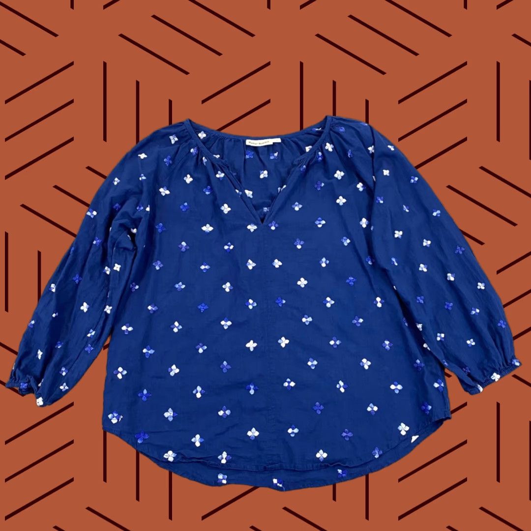 Vintage VINTAGE Roller Rabbit Shirt Pajama Top Womens Medium Lounge Blue Floral Stitched V-Neck Size M / US 6-8 / IT 42-44 - 1 Thumbnail