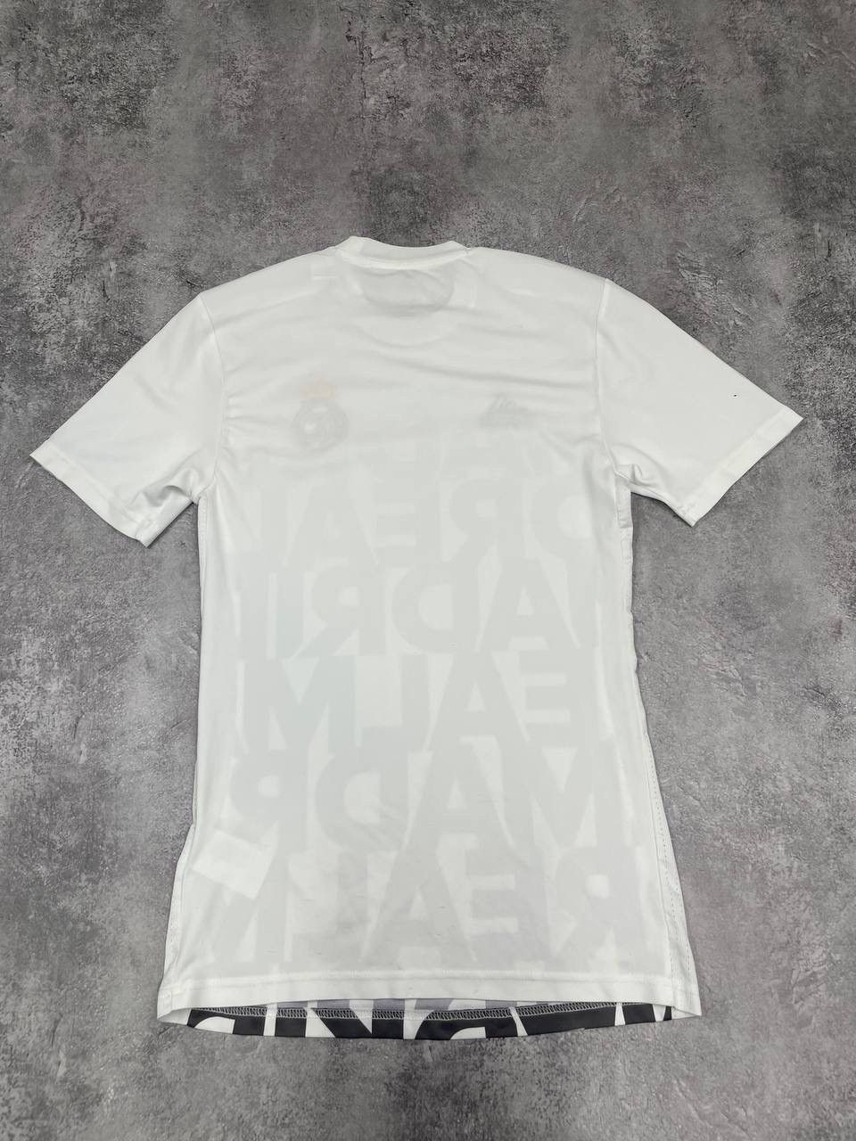 Adidas Adidas Real Madrid Men Football Shirt Jersey 2015/16 Size US XS / EU 42 / 0 - 6 Thumbnail