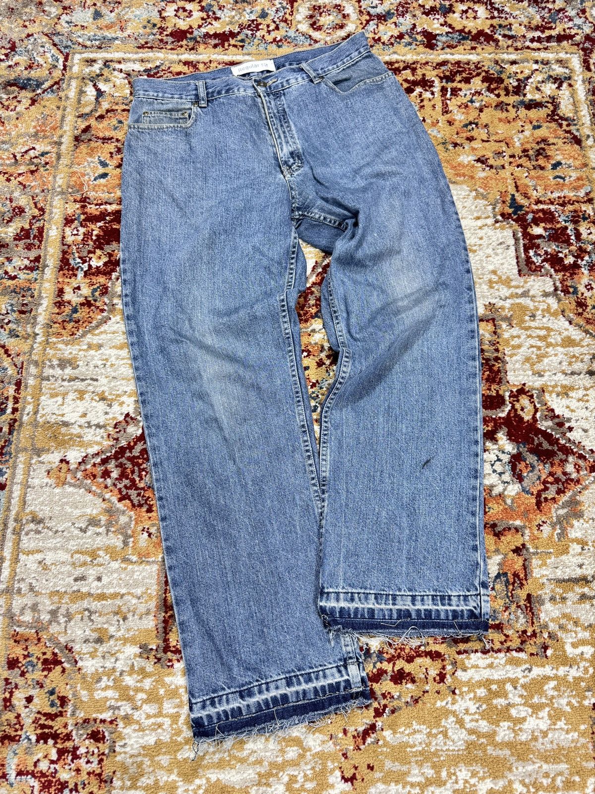 Vintage ᶠᵃⁿᶜʸᵍᵘʸ Vintage Baggy Washed Denim Jeans Wide leg Y2K Size US 33 - 1 Thumbnail
