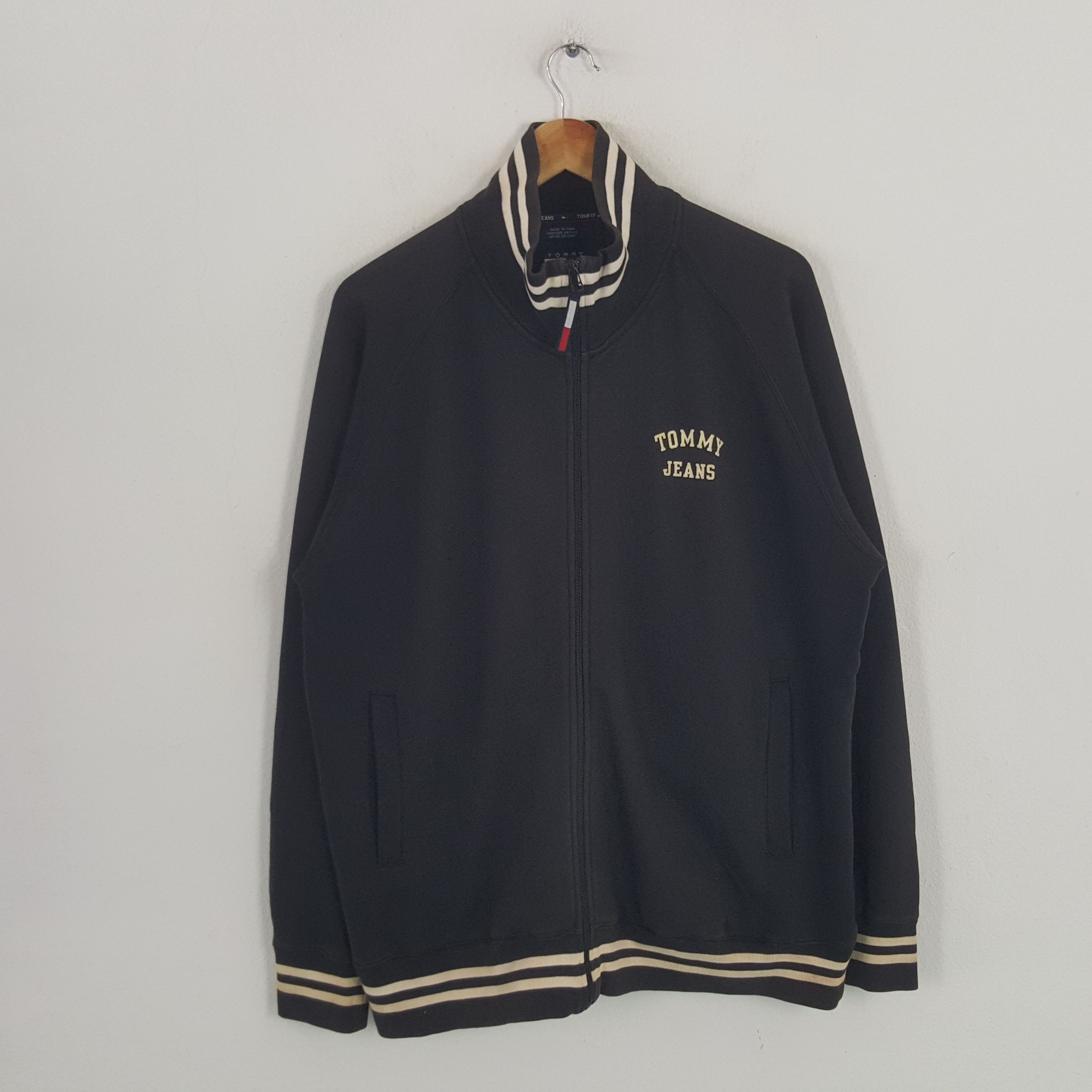 Tommy Jeans × Vintage Vintage Tommy Hilfiger American Style Sweater Jacket Size US XL / EU 56 / 4 - 3 Thumbnail