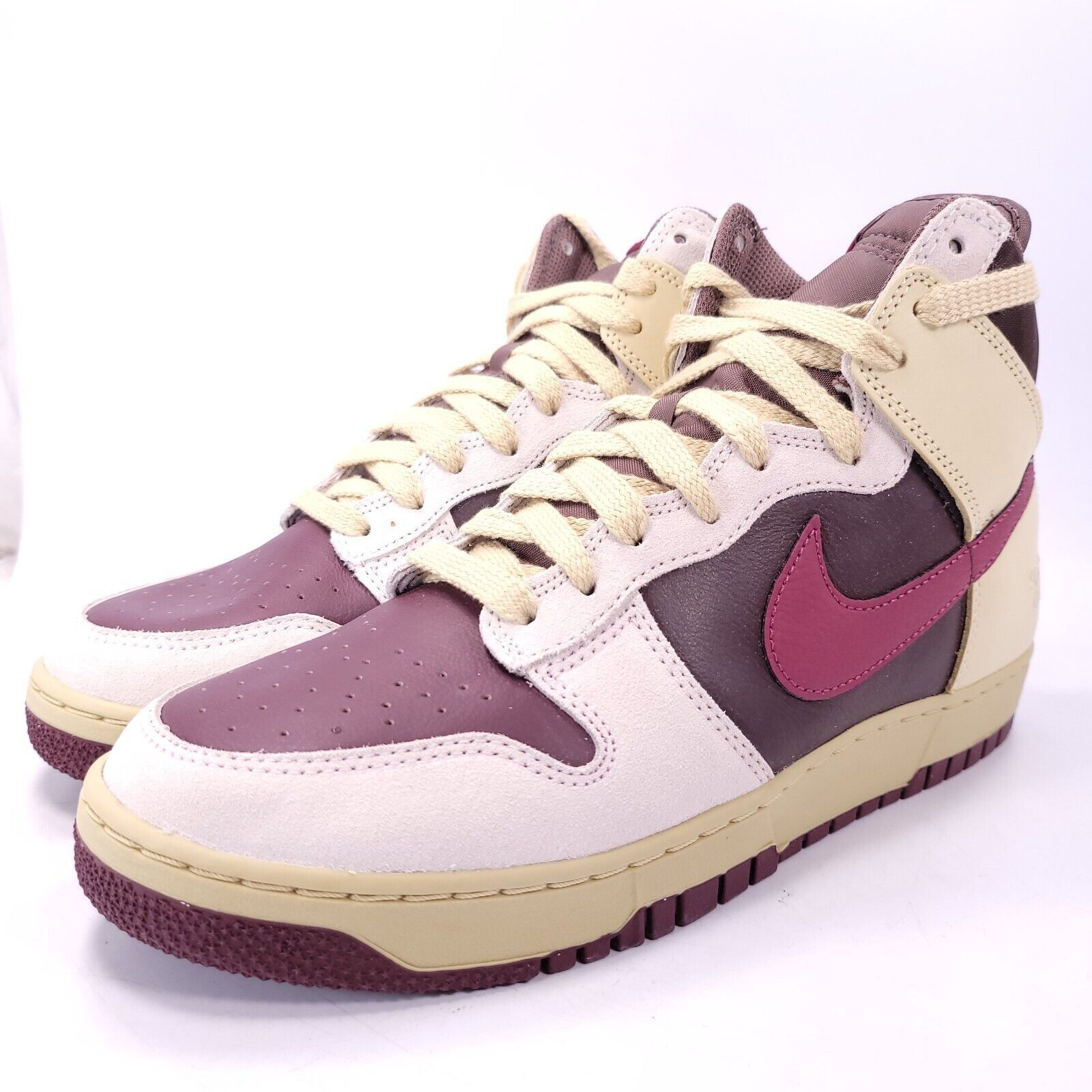 Nike Nike Dunk High Basketball Shoe Womens Size 11.5 FD0794-700 Size US 11.5 / IT 41.5 - 1 Thumbnail