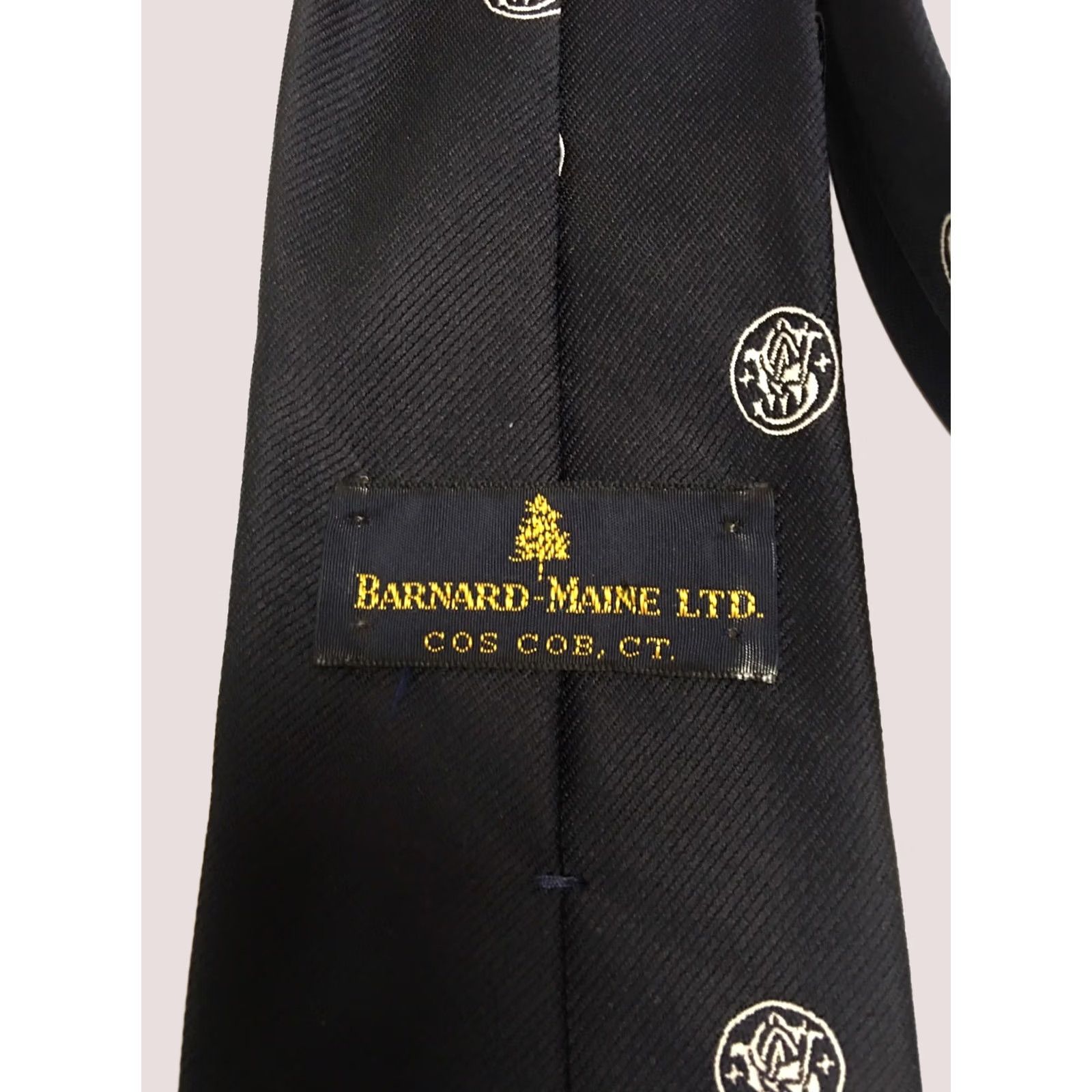 Vintage Barnard Maine Navy Blue Tie Union Made Mens Classic 57 in. Navy Blue Tie Barnard Maine Size ONE SIZE - 1 Thumbnail