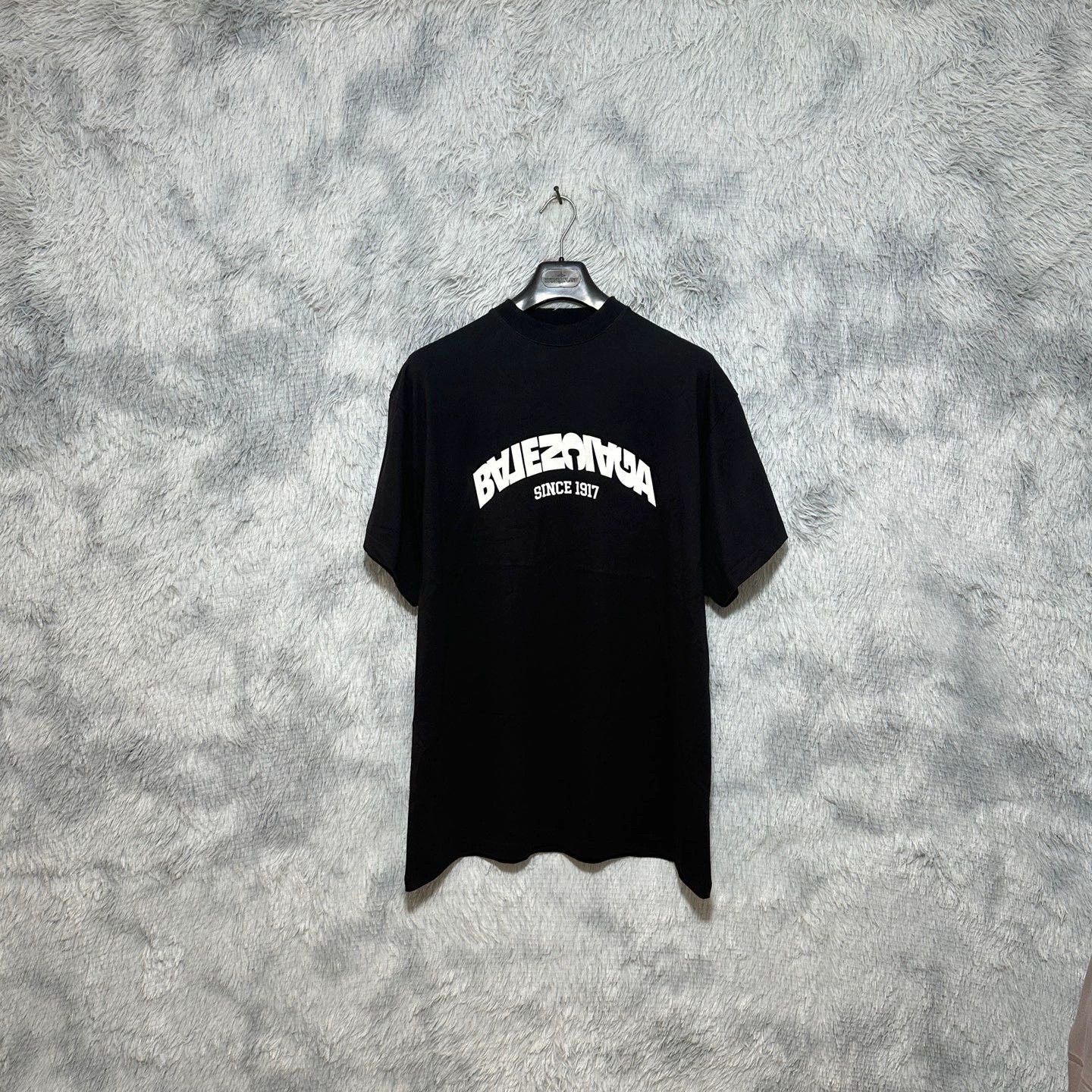 Balenciaga Balenciaga Embroidered Reversed Logo Tee - dmc Size US S / EU 44-46 / 1 - 1 Thumbnail