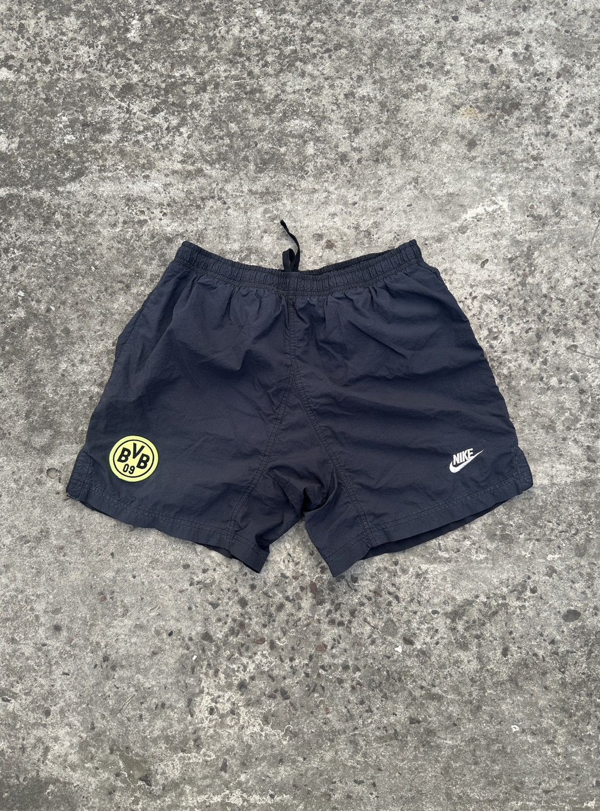 Puma Vintage Nike Borussia Dortmund Soccer Shorts Streetwear S Size US 30 / EU 46 - 1 Thumbnail