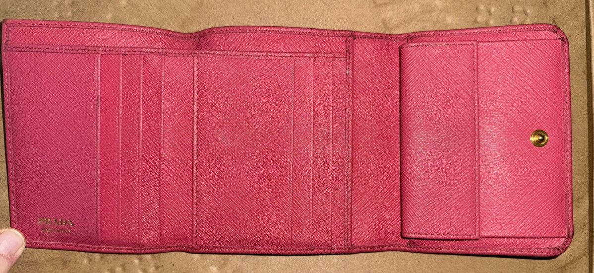 Prada Prada Pink Saffiano tri-fold leather wallet w/ Gold Badge! Size ONE SIZE - 16 Thumbnail