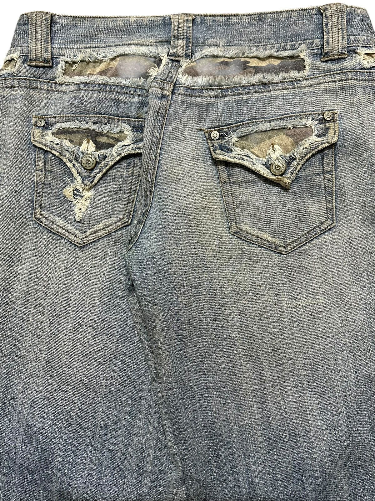 Japanese Brand Vintage Japanese Brand Blue Faded Wash Style Wide Leg Baggy Size US 30 / EU 46 - 6 Thumbnail