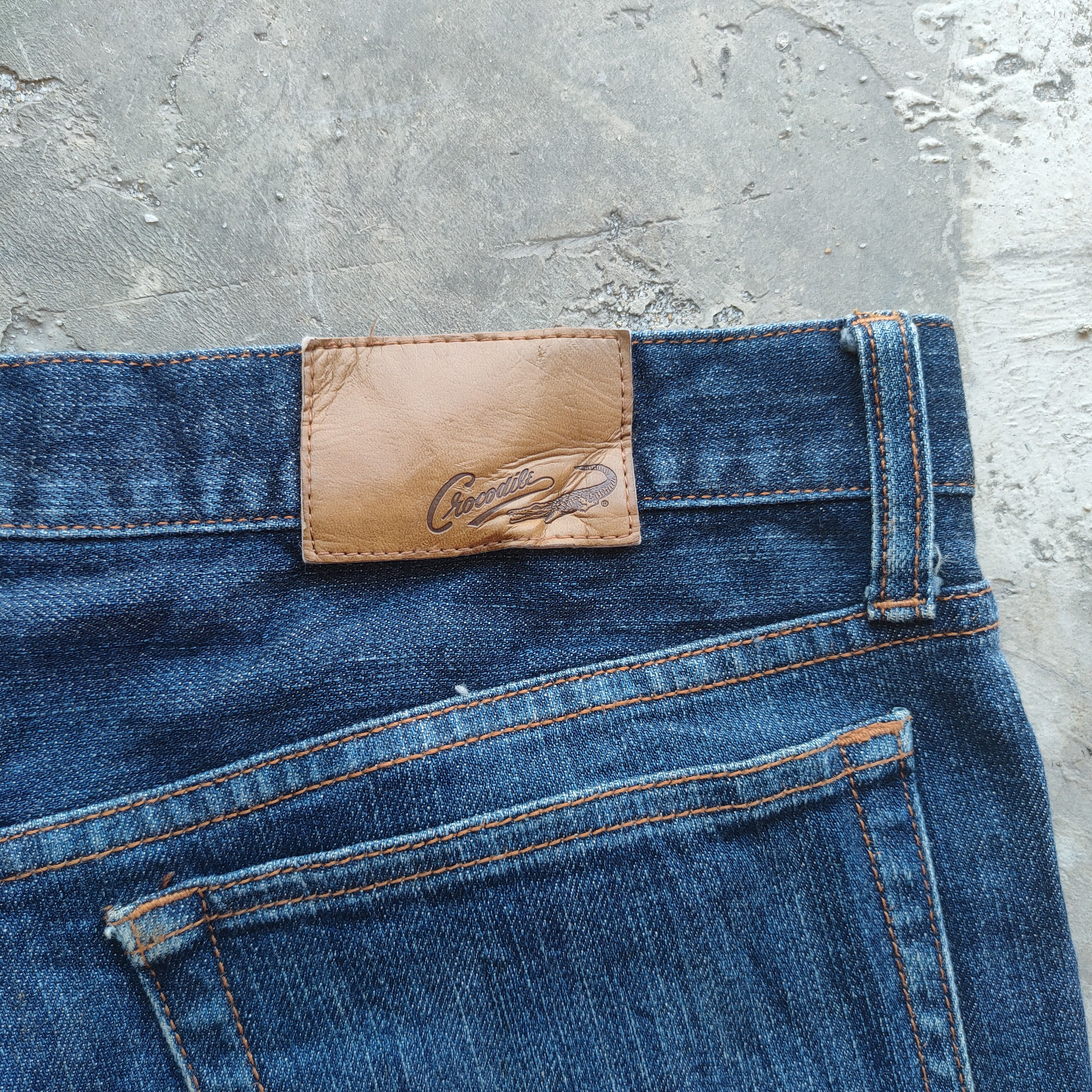 Crocs W32 VINTAGE CROCODILE FADED DISTRESSED JEANS PANTS Size US 32 / EU 48 - 11 Thumbnail