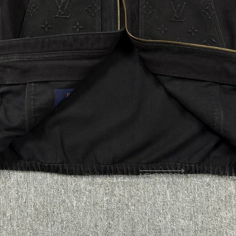 Louis Vuitton Louis Vuitton Black lumberjack full-print hooded denim jac Size US M / EU 48-50 / 2 - 5 Thumbnail