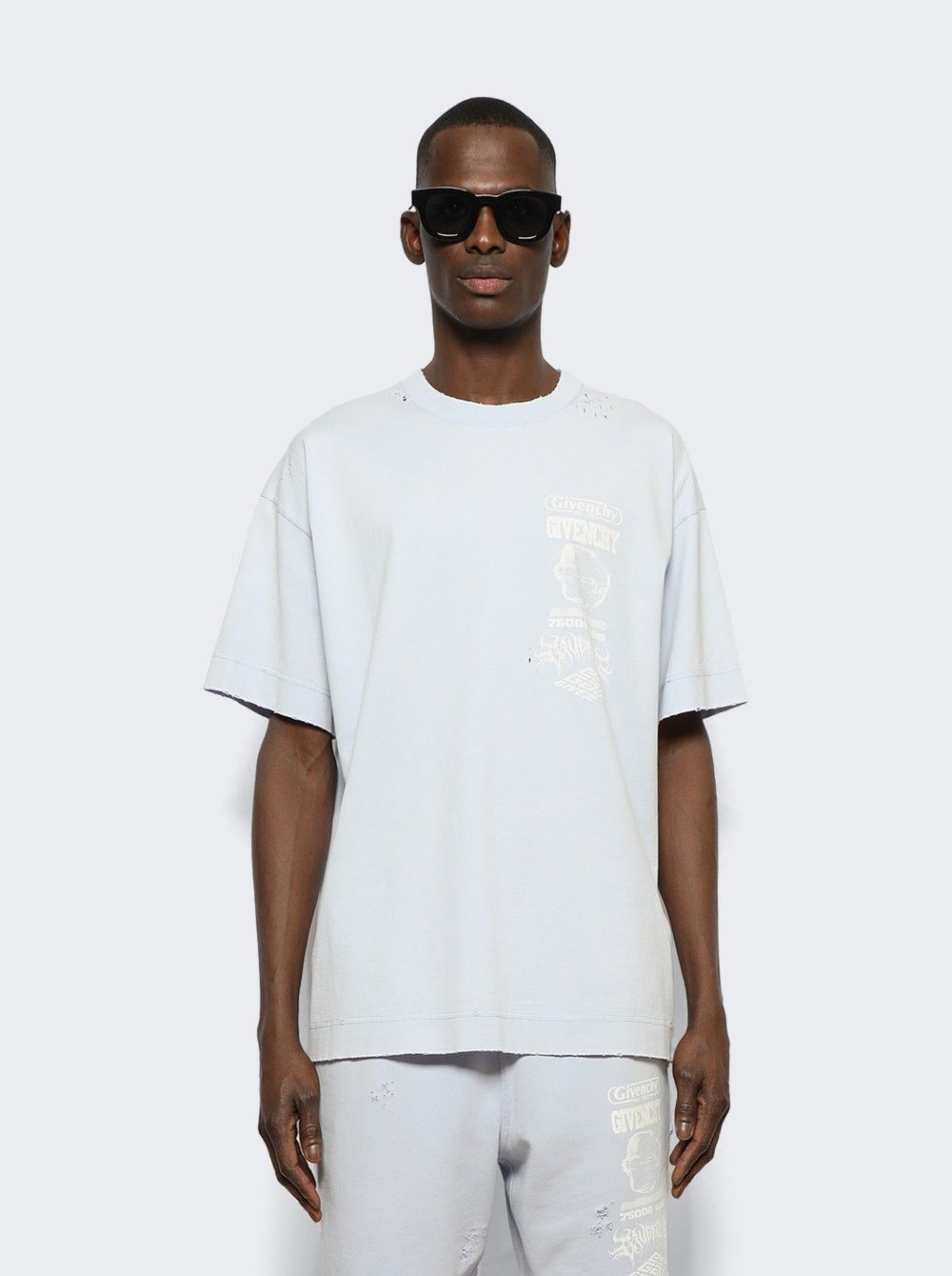 Givenchy Faded Blue Distressed Multi Logo Print Oversized T-Shirt Size US S / EU 44-46 / 1 - 2 Thumbnail