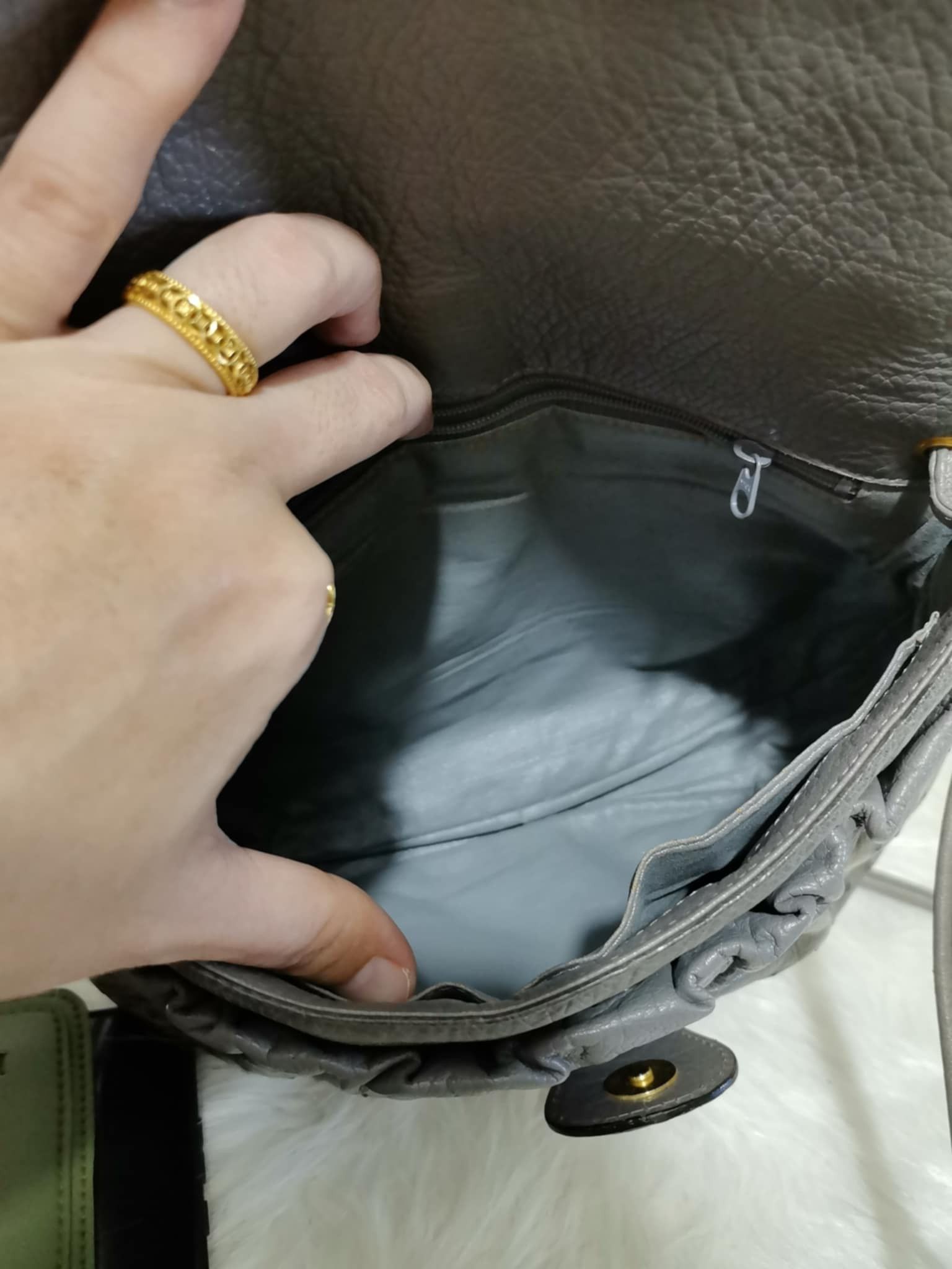 Japanese Brand × Vintage ORIGINAL JAPAN OSTRICH LEATHER SLING BAG/ CROSSBODY BAG. Size ONE SIZE - 9 Thumbnail