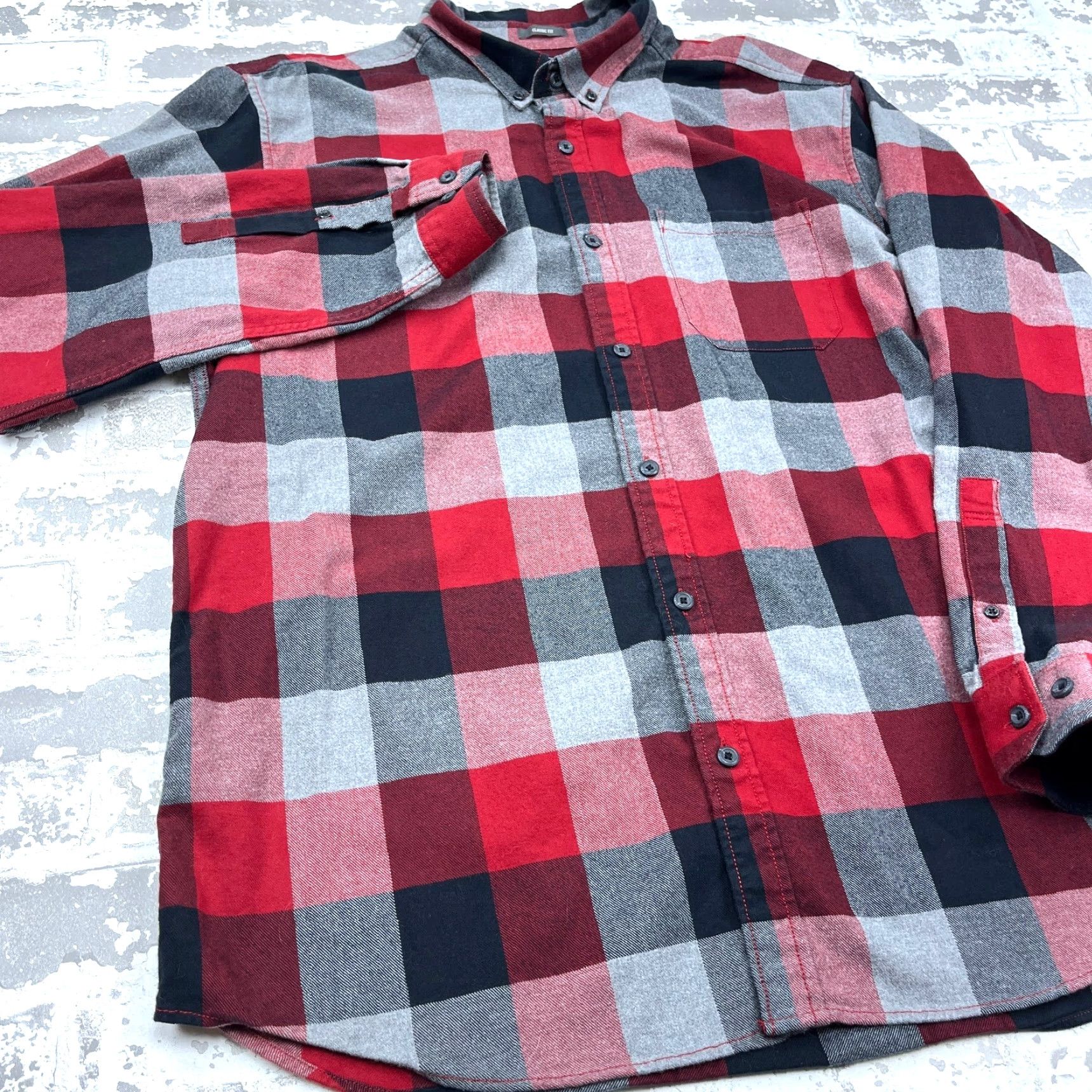 Eddie Bauer Eddie Bauer Button-Up Shirt Men XL Red Black Buffalo Plaid Classic Fit Button-Down Collar Shirt Size US XL / EU 56 / 4 - 5 Thumbnail