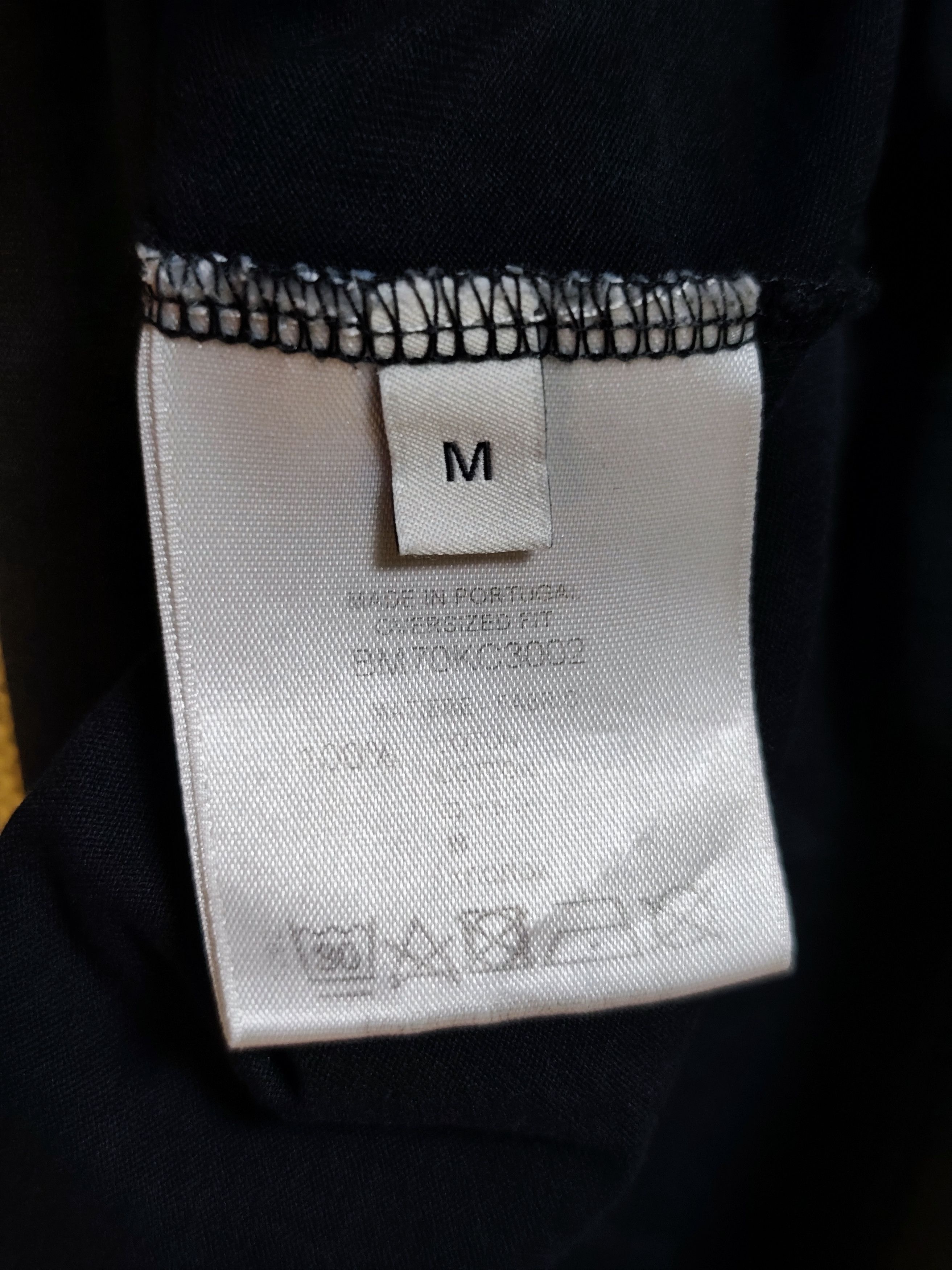 Givenchy ​Givenchy Paris Distressed Vintage Logo T-Shirt Size US XL / EU 56 / 4 - 12 Thumbnail