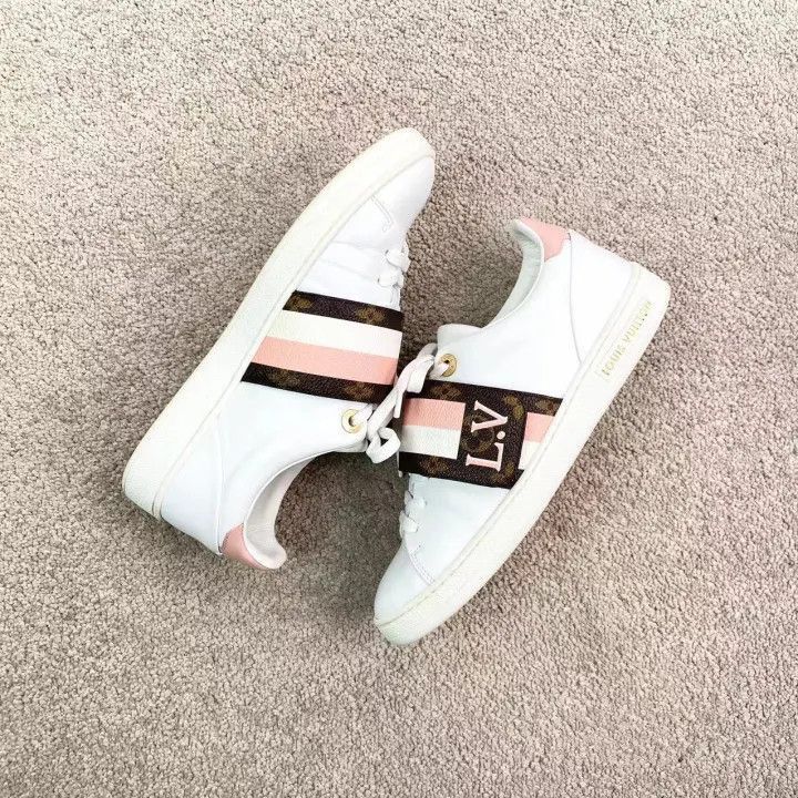Louis Vuitton Louis Vuitton Stylish White Sneakers for Women -2508 Size US 6 / IT 36 - 5 Thumbnail