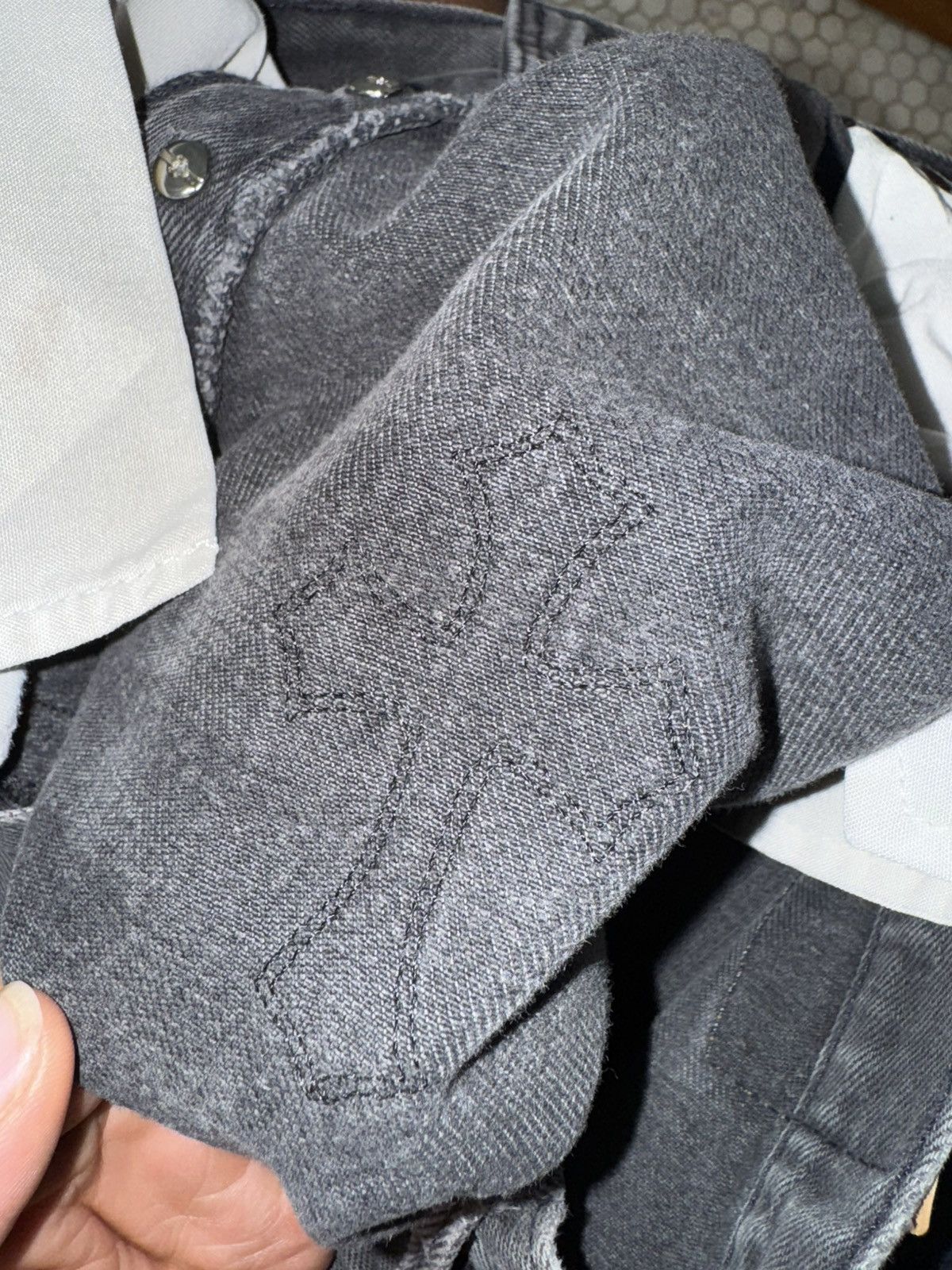 Chrome Hearts CHROME HEARTS BLACK LEATHER CROSS PATCH GREY LEVIS JEANS Size US 32 / EU 48 - 18 Thumbnail
