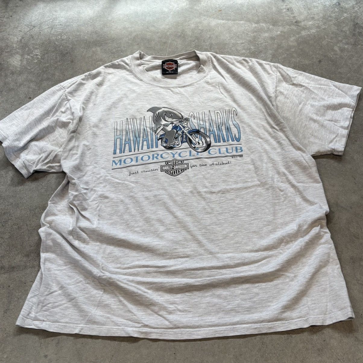 Harley Davidson Vintage Harley-Davidson Hawaii Sharks Motorcycle Club Tee Size US XL / EU 56 / 4 - 1 Thumbnail