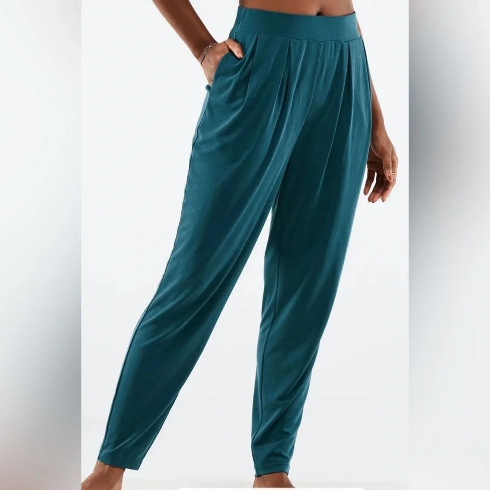 Fabletics Fabletics Knit Tapered Pants, size XS Size 36" / US 14 / IT 50 - 3 Thumbnail