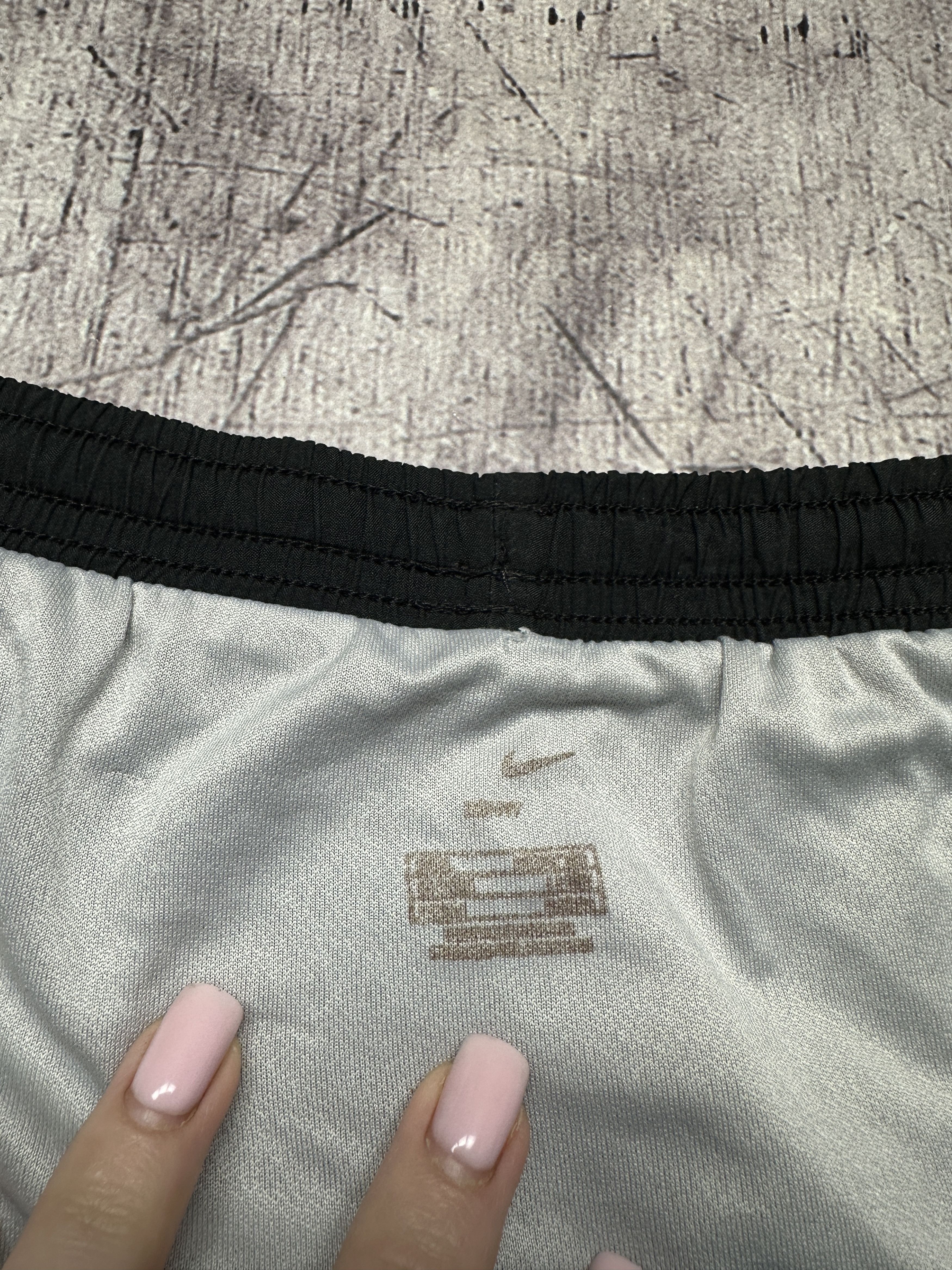 Nike Nike Mens Nylon Shorts Size US 32 / EU 48 - 4 Thumbnail