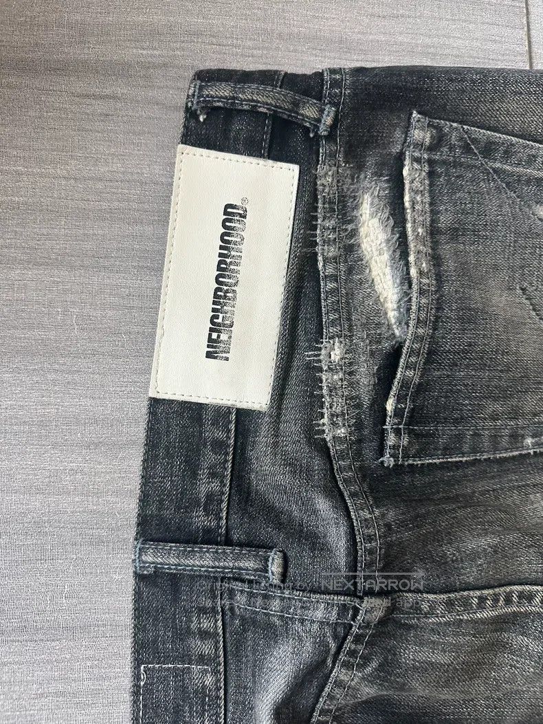 Neighborhood Neighborhood size L Jeans Size US 27 - 5 Thumbnail