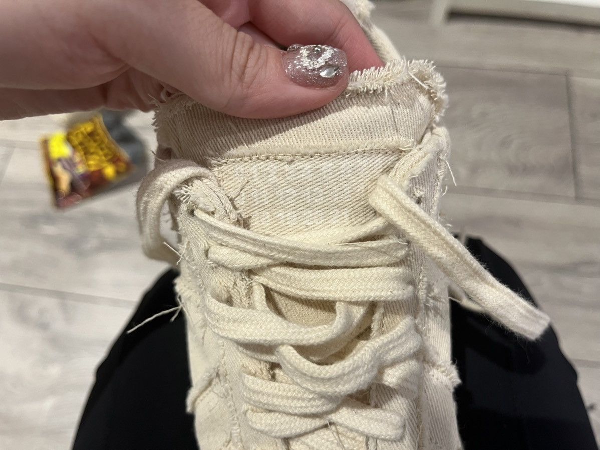Maison Margiela Maison Margiela Cream Canvas Replica Espadrille Sneakers Size US 4 / IT 34 - 6 Thumbnail