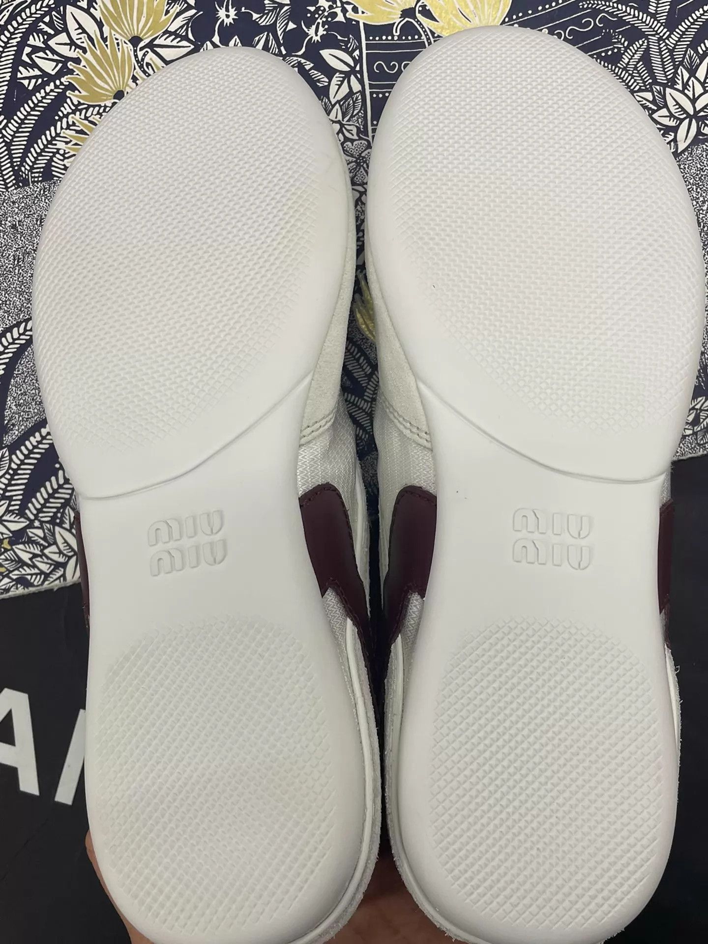 Miu Miu MIU MIU Wine Red Thin Sole Gymnasium Sneakers 37 Size US 6.5 / IT 36.5 - 6 Thumbnail