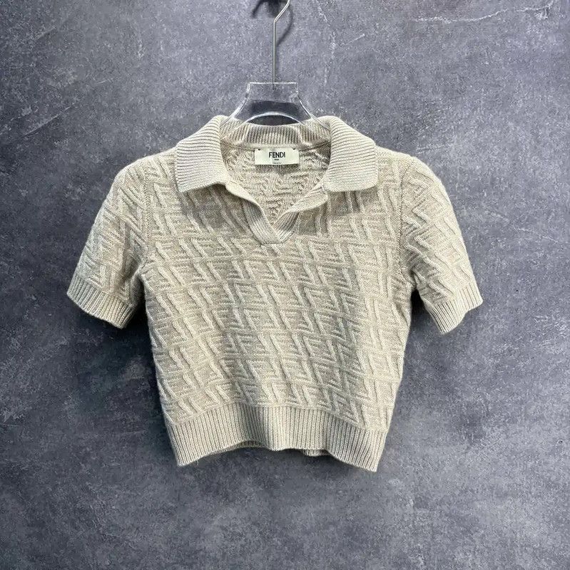 Fendi Fendi Short-Sleeve Knit Sweater in Cream 0089 Size S / US 4 / IT 40 - 1 Thumbnail
