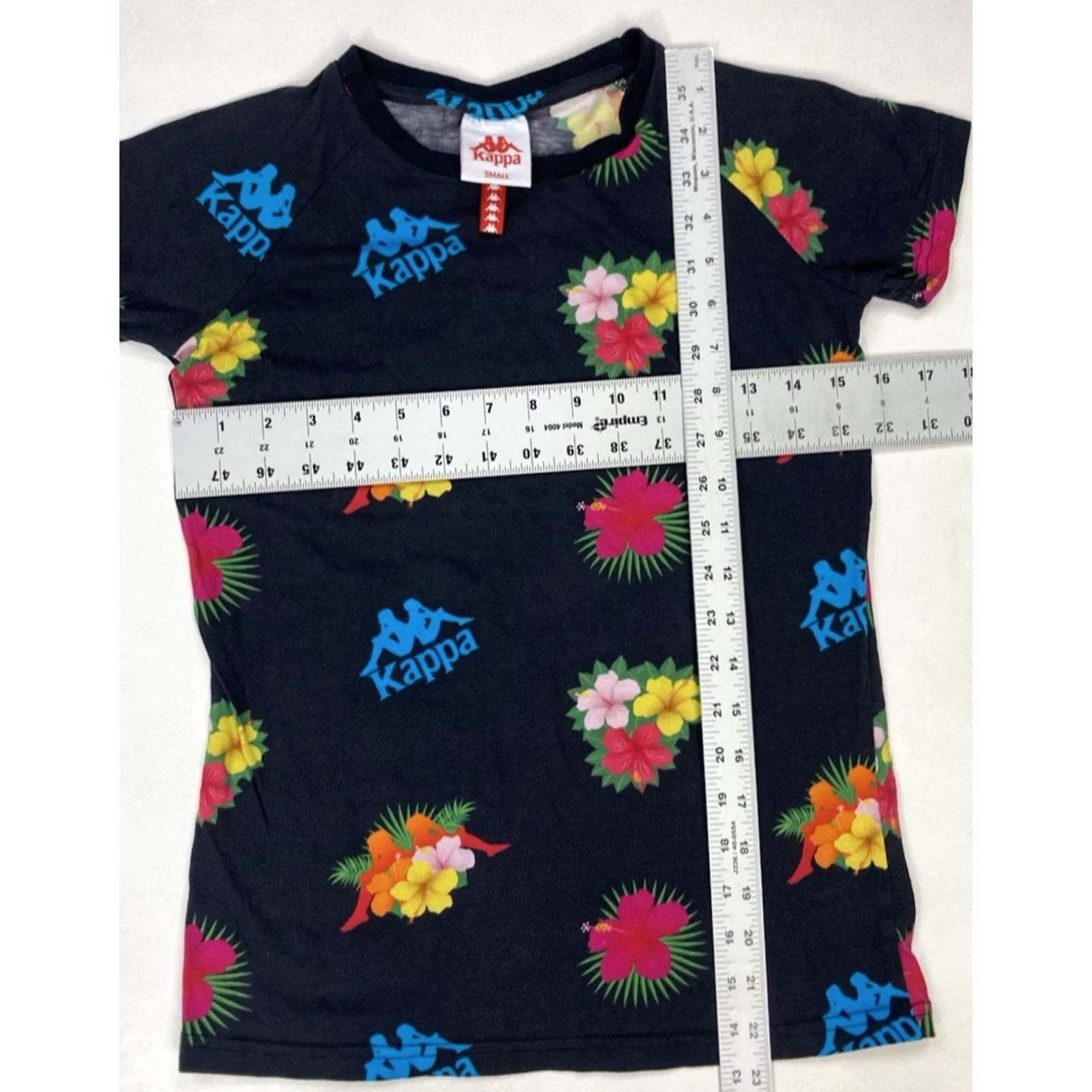 Kappa Kappa Logo Floral All Over Print Graphic T-shirt Women Small Black Short Sleeve Size S / US 4 / IT 40 - 5 Thumbnail