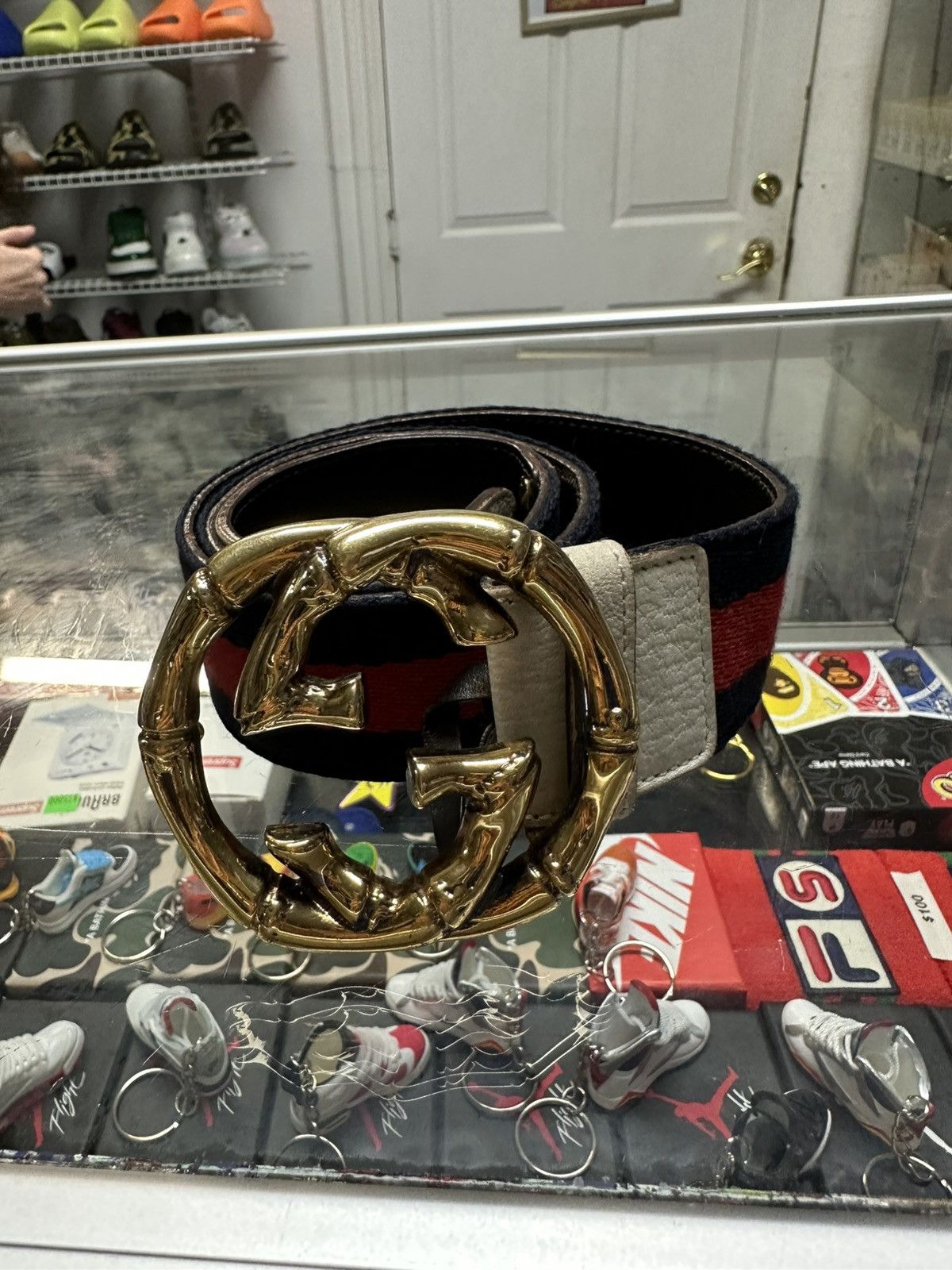 Gucci Gucci Gold Emblem Belt Size ONE SIZE - 1 Thumbnail