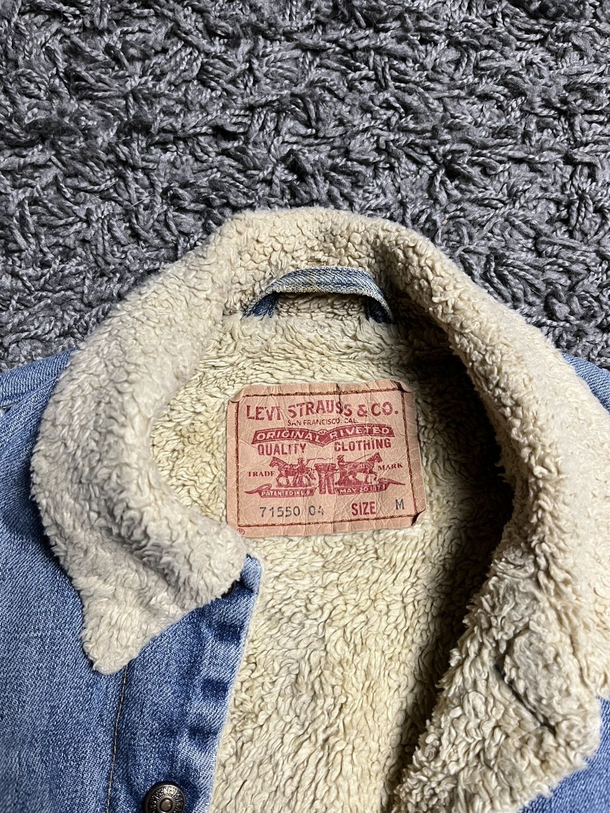Levi's LEVIS VINTAGE Y2K FADED DENIM TRUCKER SHERPA JACKET Size US S / EU 44-46 / 1 - 5 Thumbnail