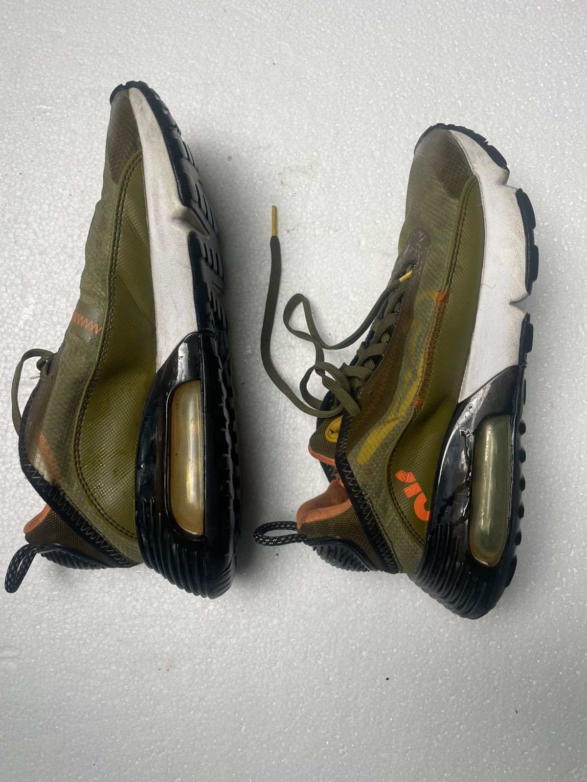 Nike Nike Air Max 2090 Womens Size 7.5 Olive Running Gym Sneaker Size US 7.5 / IT 37.5 - 3 Thumbnail