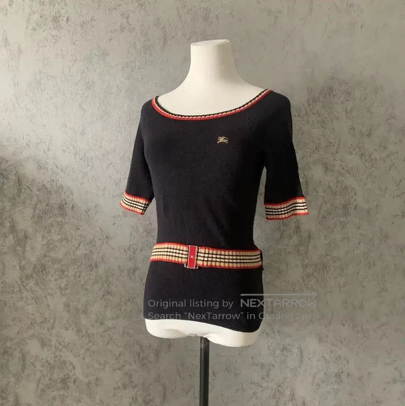 Burberry Burberry Black Wool Off-Shoulder Knit Top. Size M / US 6-8 / IT 42-44 - 2 Thumbnail