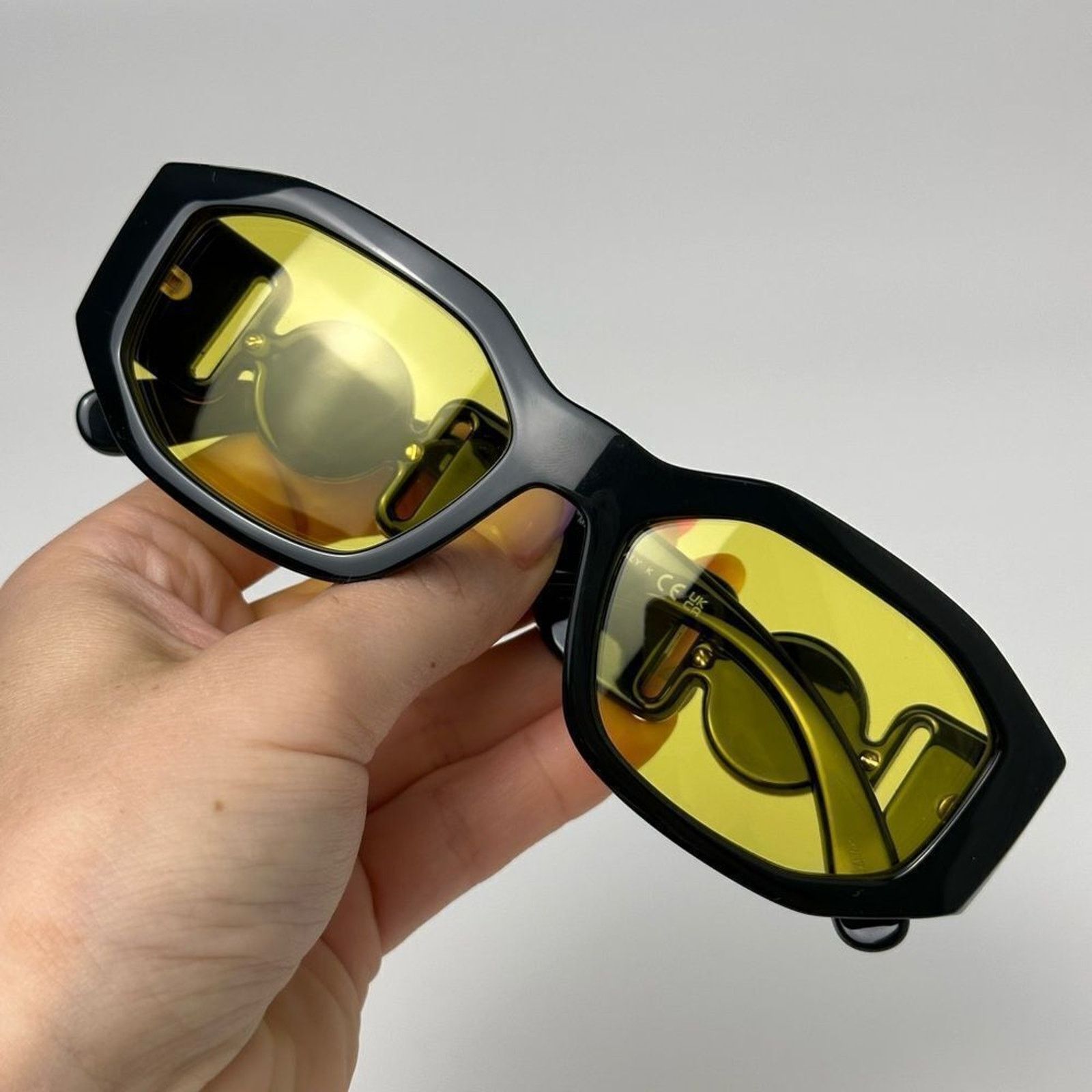 Versace NEW VERSACE VE4361 GB1/85 Black Yellow Unisex Sunglasses Size ONE SIZE - 8 Thumbnail
