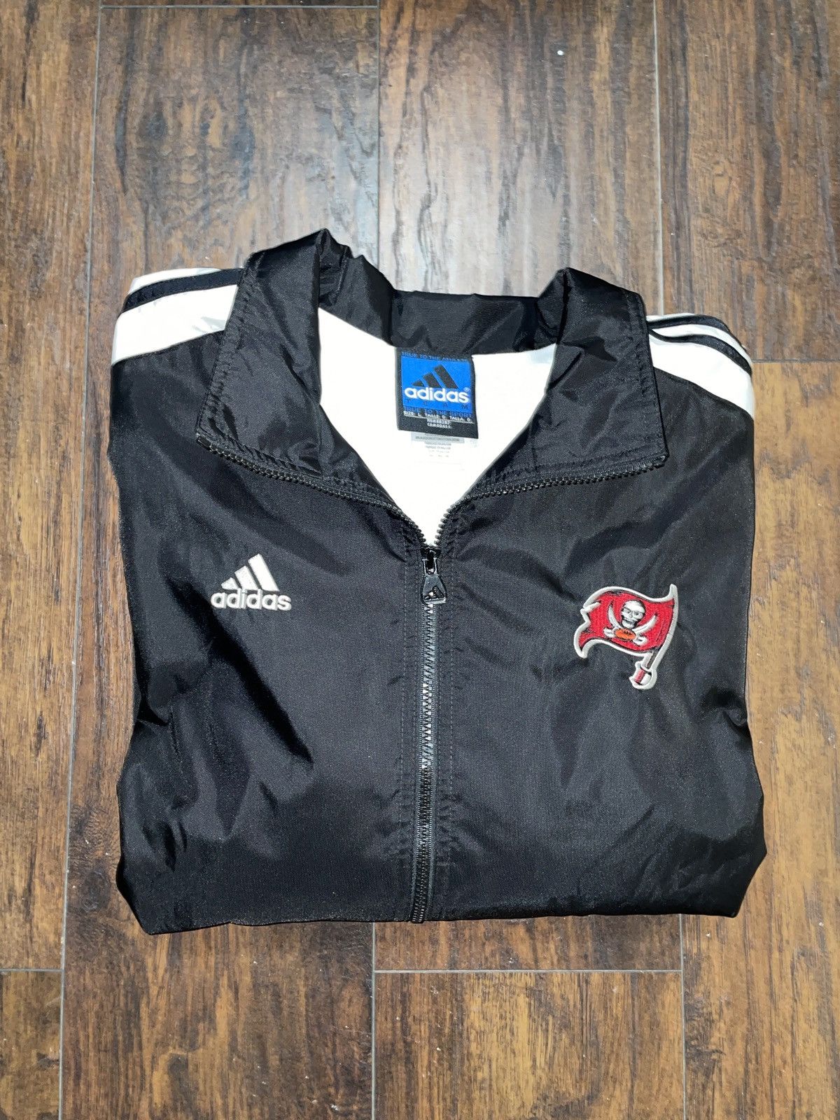 Adidas Adidas NFL Buccaneers zip Jacket Size US L / EU 52-54 / 3 - 7 Thumbnail