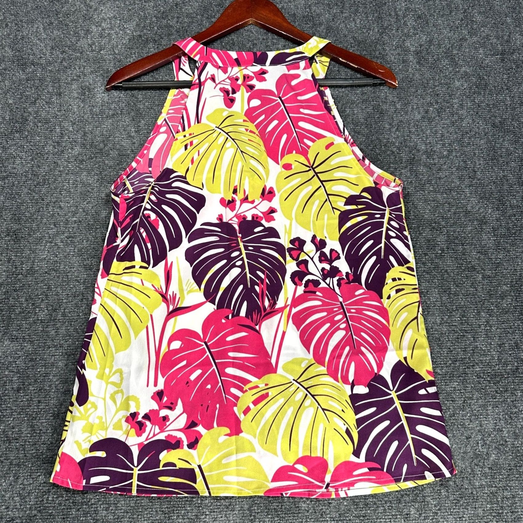Banana Republic Banana Republic Top Womens Small Floral Print Blouse Sleeveless V Neck Pullover Multicolor Polyester Woven Casual Womens 90s? Size S / US 4 / IT 40 - 5 Thumbnail