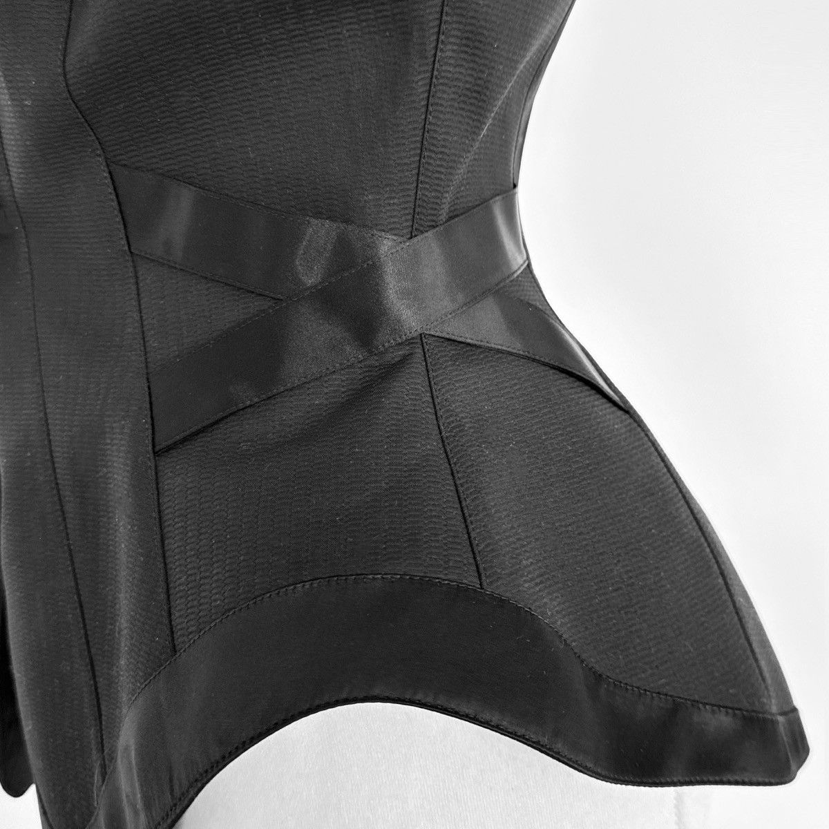 Thierry Mugler Rare Thierry Mugler FW 1992 sculpted jacket Size M / US 6-8 / IT 42-44 - 4 Thumbnail