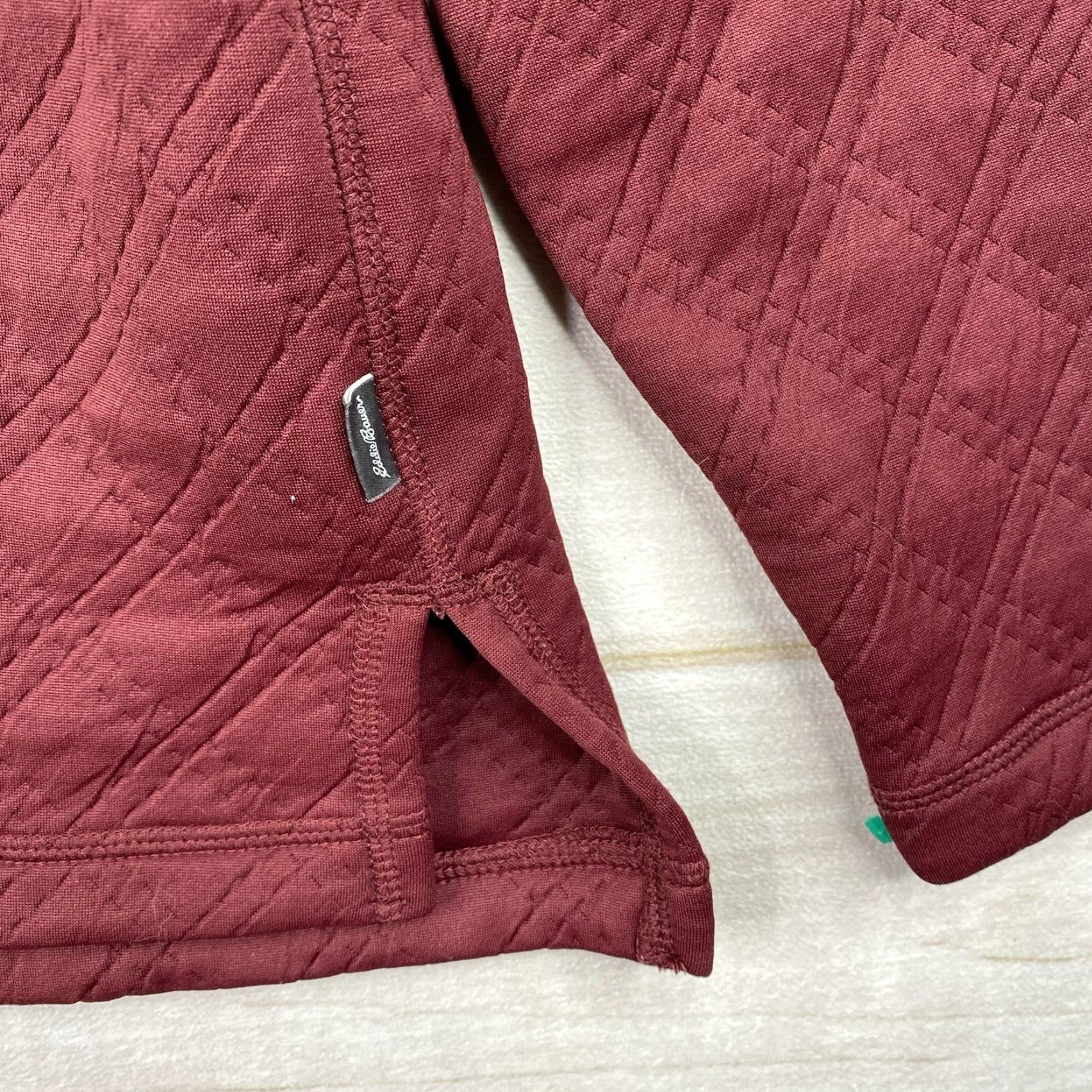 Eddie Bauer Eddie Bauer Sweater Women L Ascents Burgundy Quilted Pullover Mock Neck Top Size L / US 10 / IT 46 - 4 Thumbnail