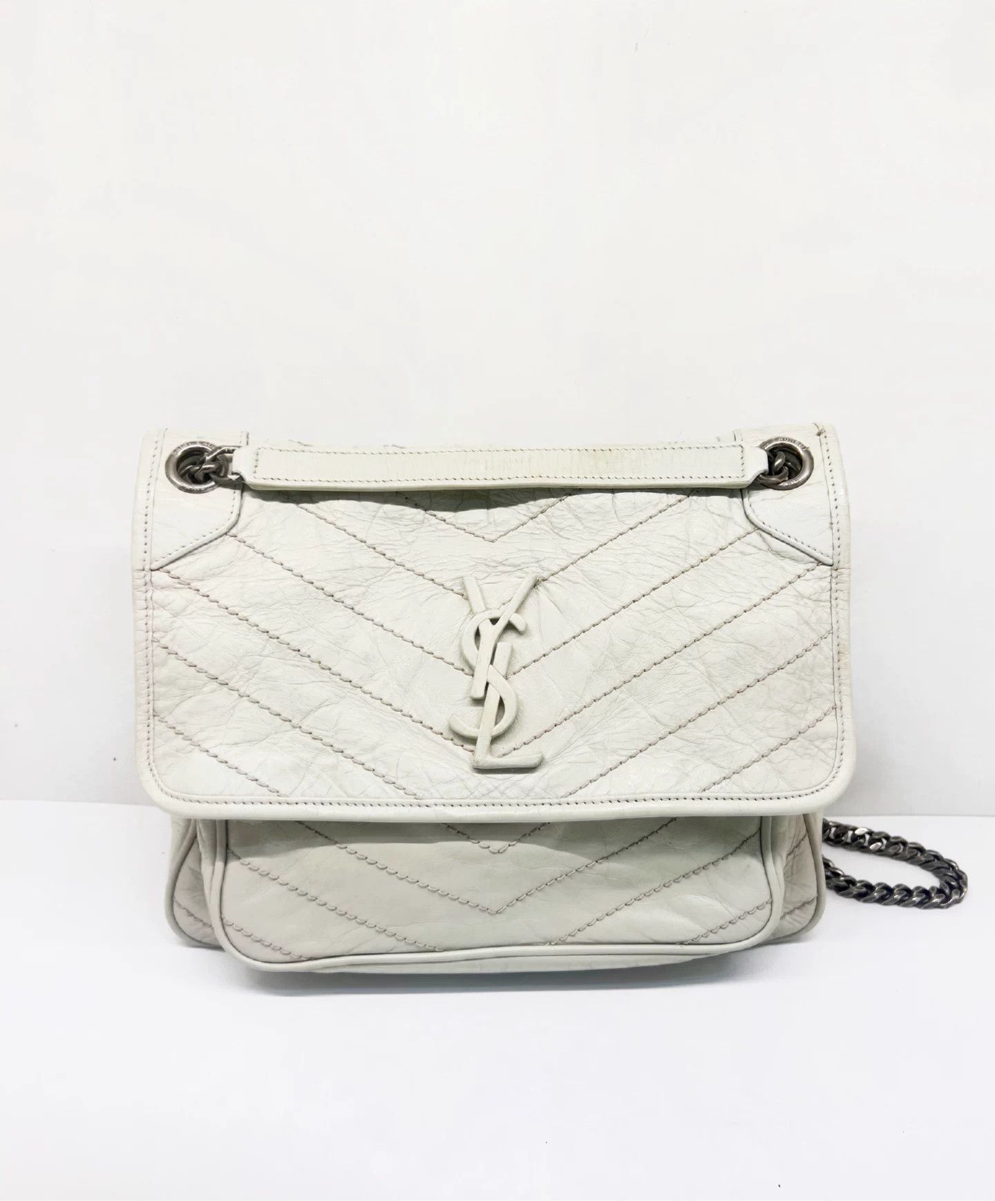 Saint Laurent Paris Pre-loved Bag Very good condition Size ONE SIZE - 1 Thumbnail