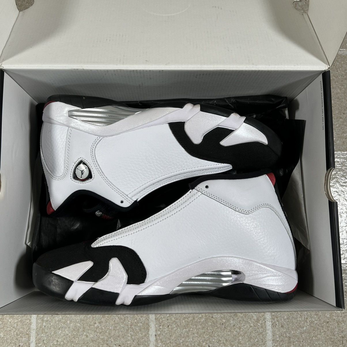 Jordan Brand Nike Air Jordan 14 Retro 2024 Black Toe Red White Size 10 Size US 10 / EU 43 - 9 Thumbnail