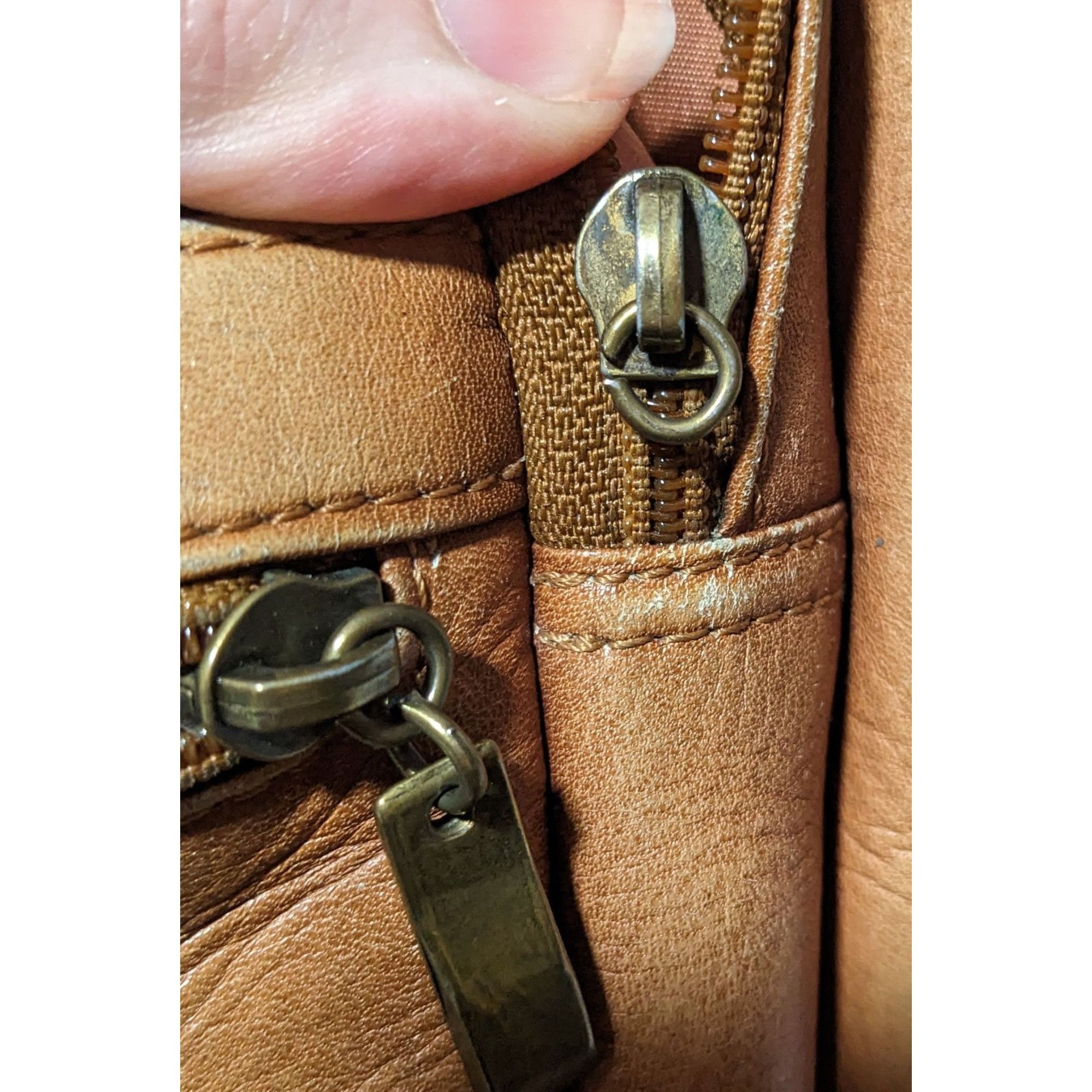 Wilsons Leather Vintage Wilson's Adventure Bound Originals Multi-Pocket Leat Size ONE SIZE - 7 Thumbnail