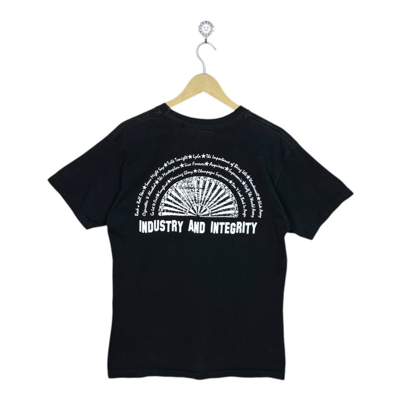 Band Tees Vintage 2006 Oasis Rock Band Industry And Integrity Tshirt Size US M / EU 48-50 / 2 - 2 Thumbnail