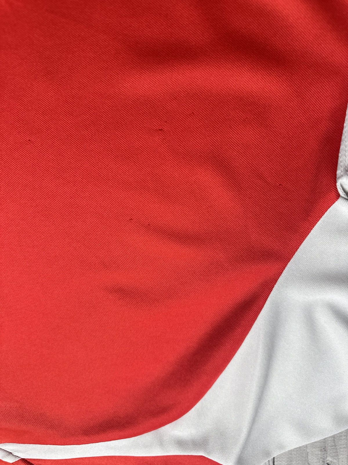 Vintage Vintage red Arsenal soccer jersey size M puma Size US M / EU 48-50 / 2 - 9 Thumbnail
