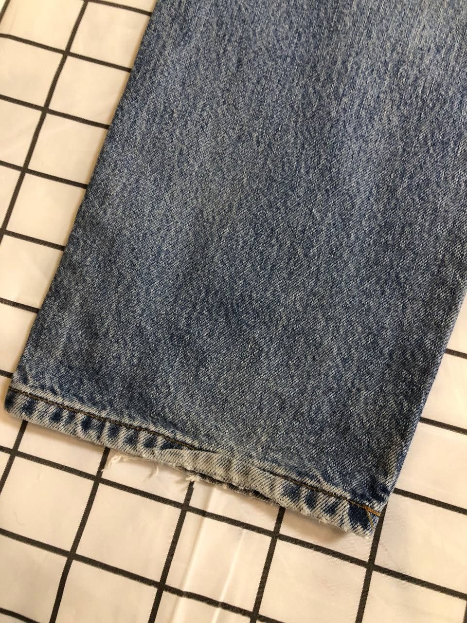 Levi's Vintage 615 Levi's Relaxed Jeans Light Wash Denim Pocket Size US 40 / EU 56 - 17 Thumbnail