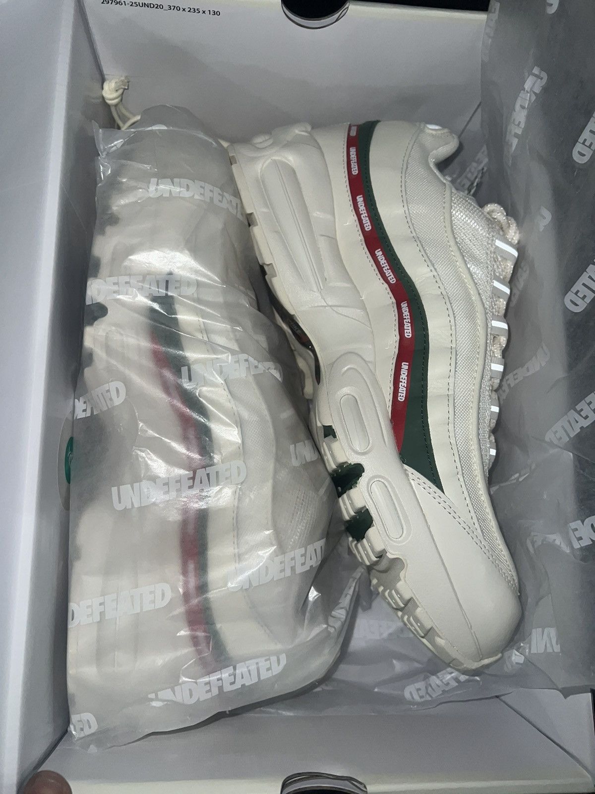 Undefeated Nike Air max 95 SP - SAIL/ METALLICSILVER