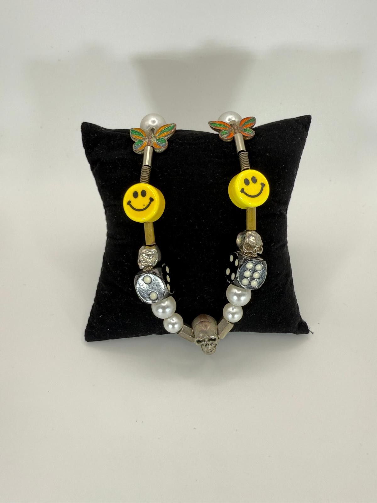 Vintage 2020's Evae+Smiley Pearl Necklace Size ONE SIZE - 1 Thumbnail